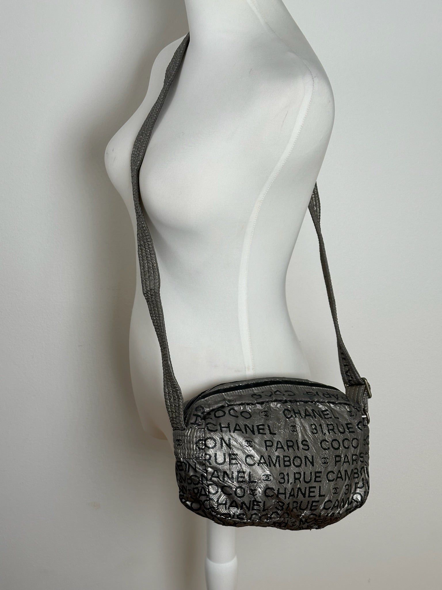 Chanel Vintage Momogram Shoulder Bag Silver Black Size ONE SIZE - 3 Thumbnail