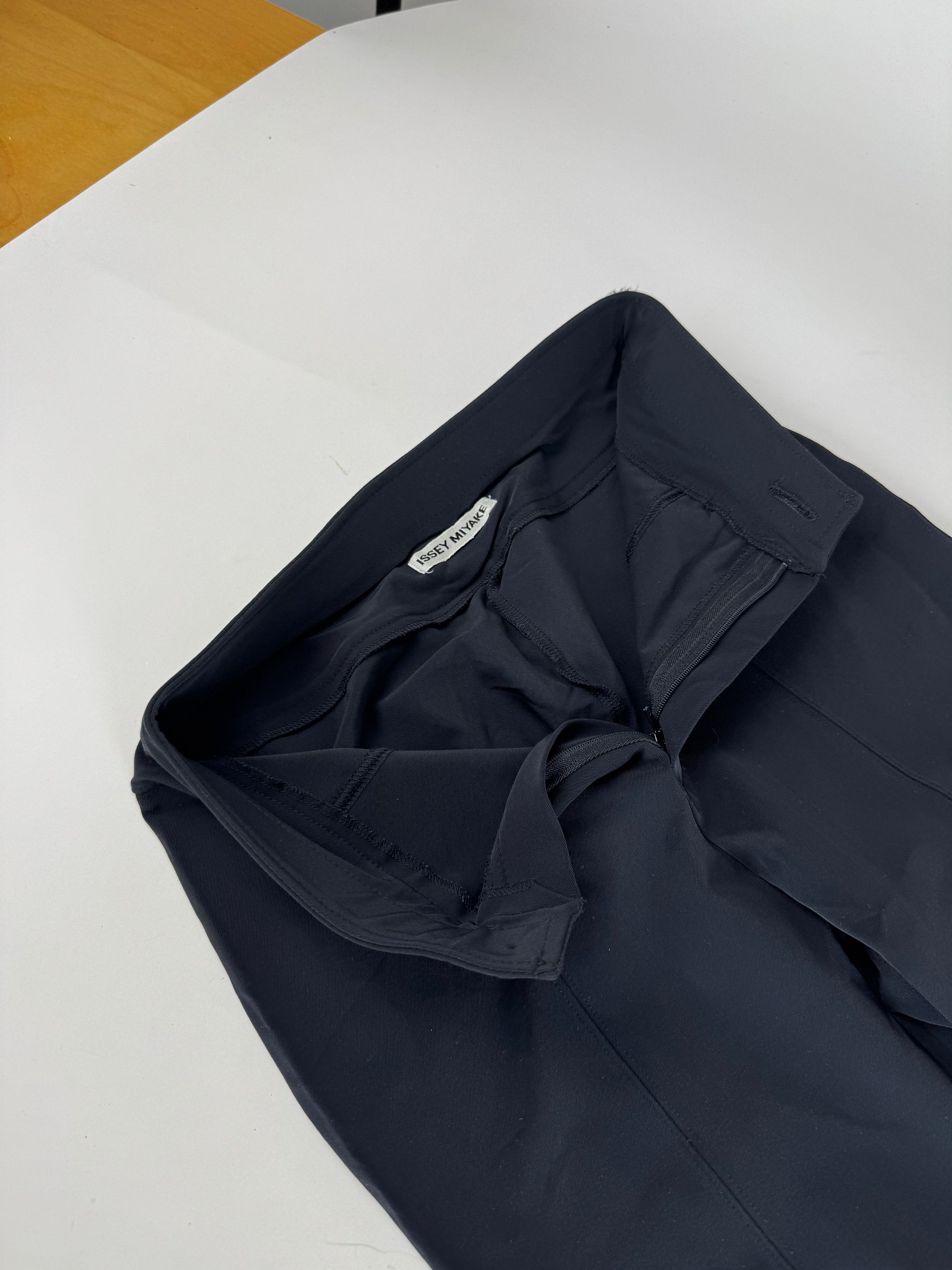 Issey Miyake Vintage Pants Black 36/S Size 27" / US 4 / IT 40 - 11 Thumbnail