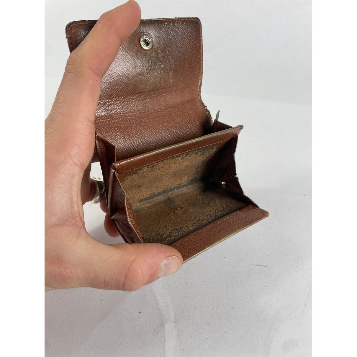 Louis Vuitton Brown Leather Purse Size ONE SIZE - 4 Thumbnail