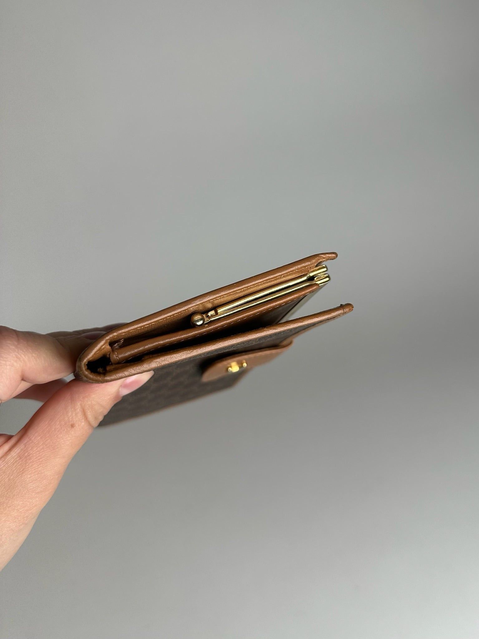 Celine Vintage Paris Monogram Leather wallet brown Size ONE SIZE - 3 Thumbnail