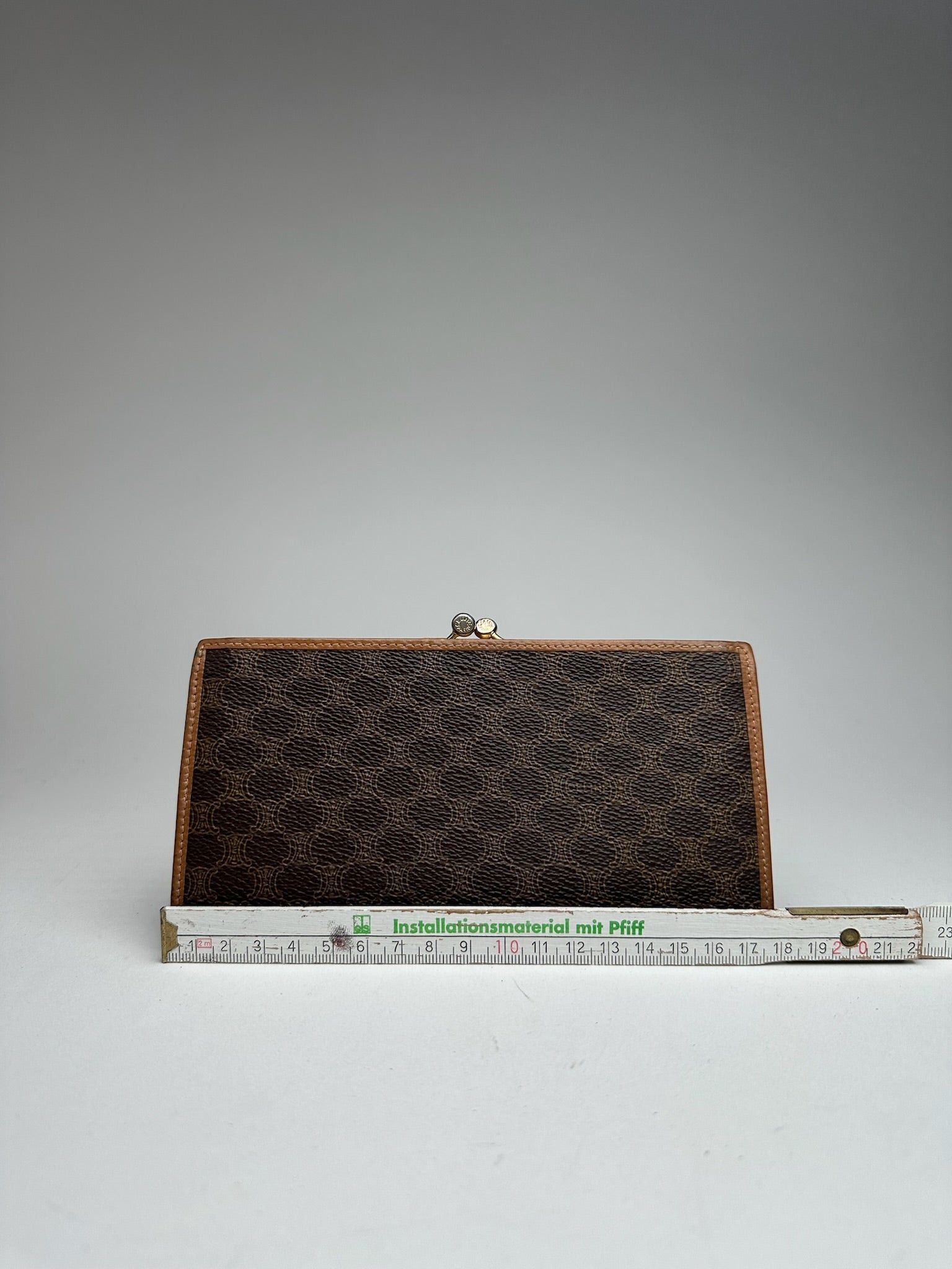 Celine Vintage Paris Monogram Leather wallet brown Size ONE SIZE - 11 Thumbnail