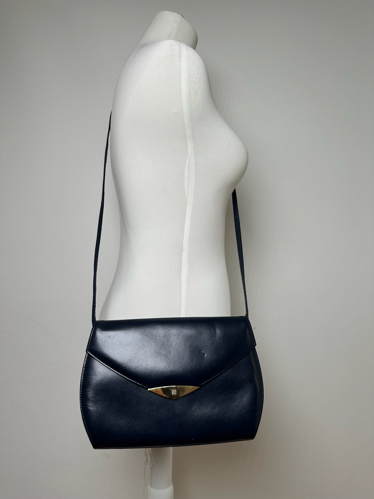 Givenchy Vintage 4G Leather Bag Navy Size ONE SIZE - 3 Thumbnail