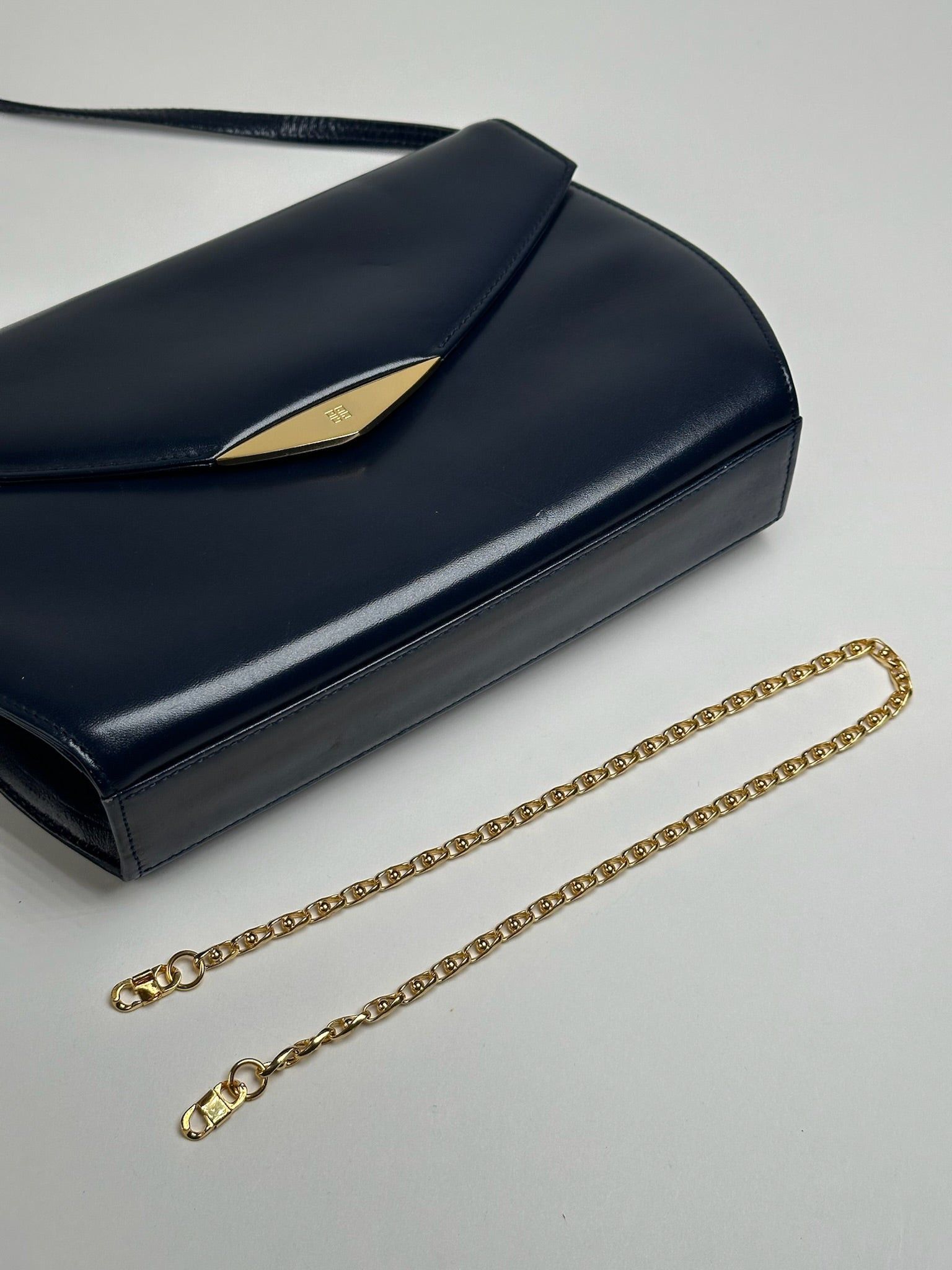 Givenchy Vintage 4G Leather Bag Navy Size ONE SIZE - 2 Thumbnail