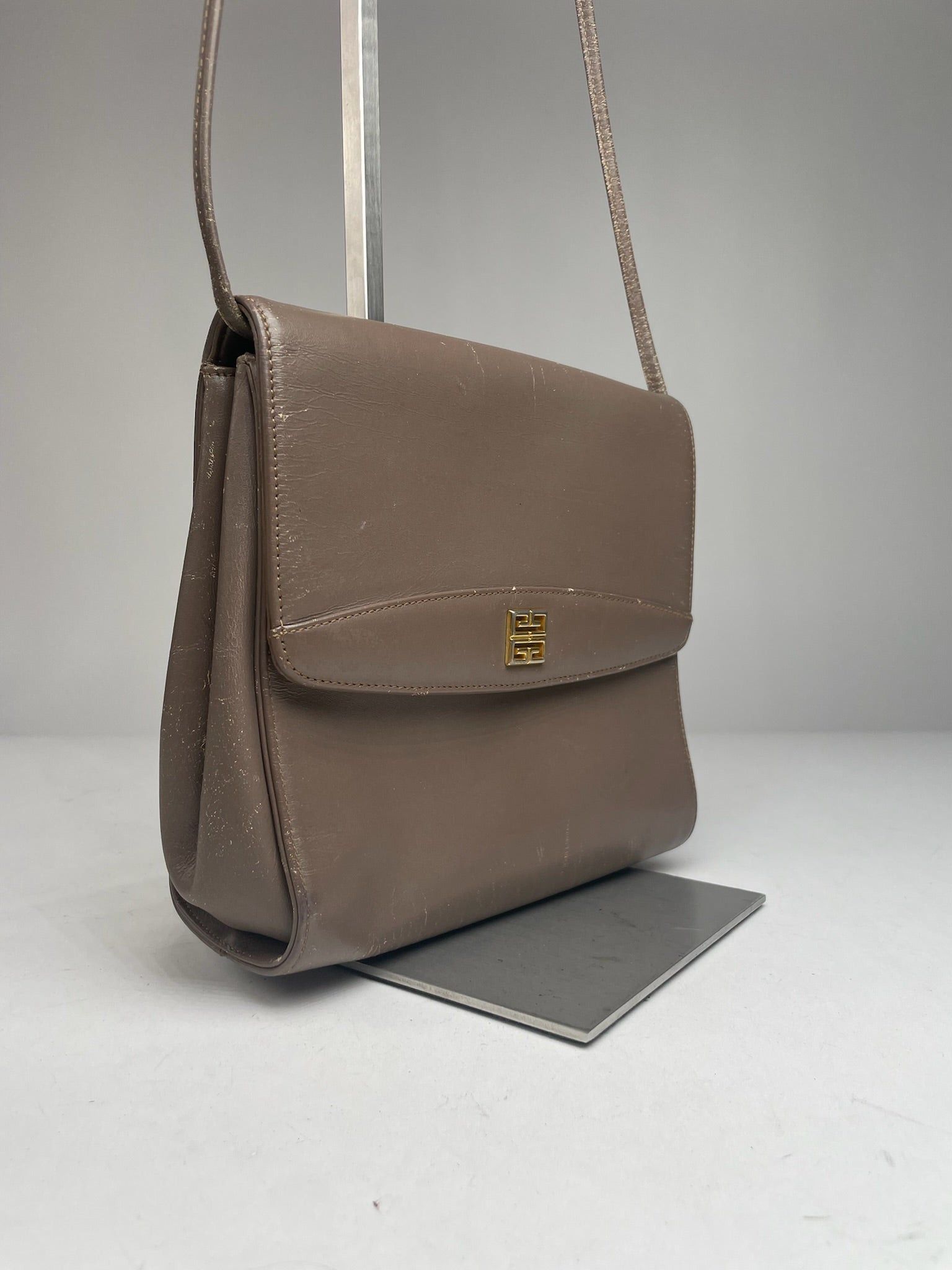 Givenchy Vintage 4G Leather Bag Brown Size ONE SIZE - 9 Thumbnail