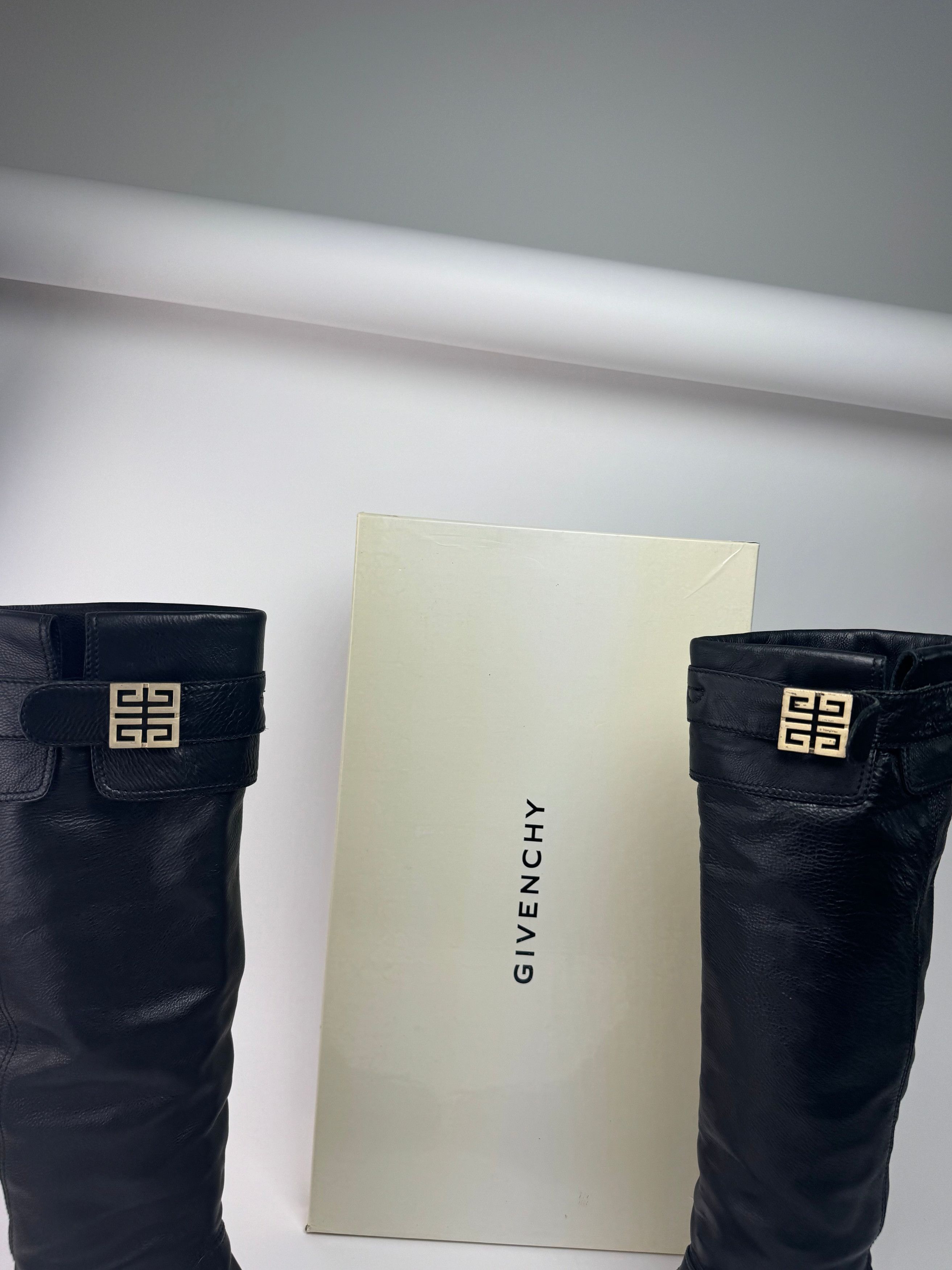 Givenchy Vintage Leather boots black EU38 Size US 7 / IT 37 - 3 Thumbnail