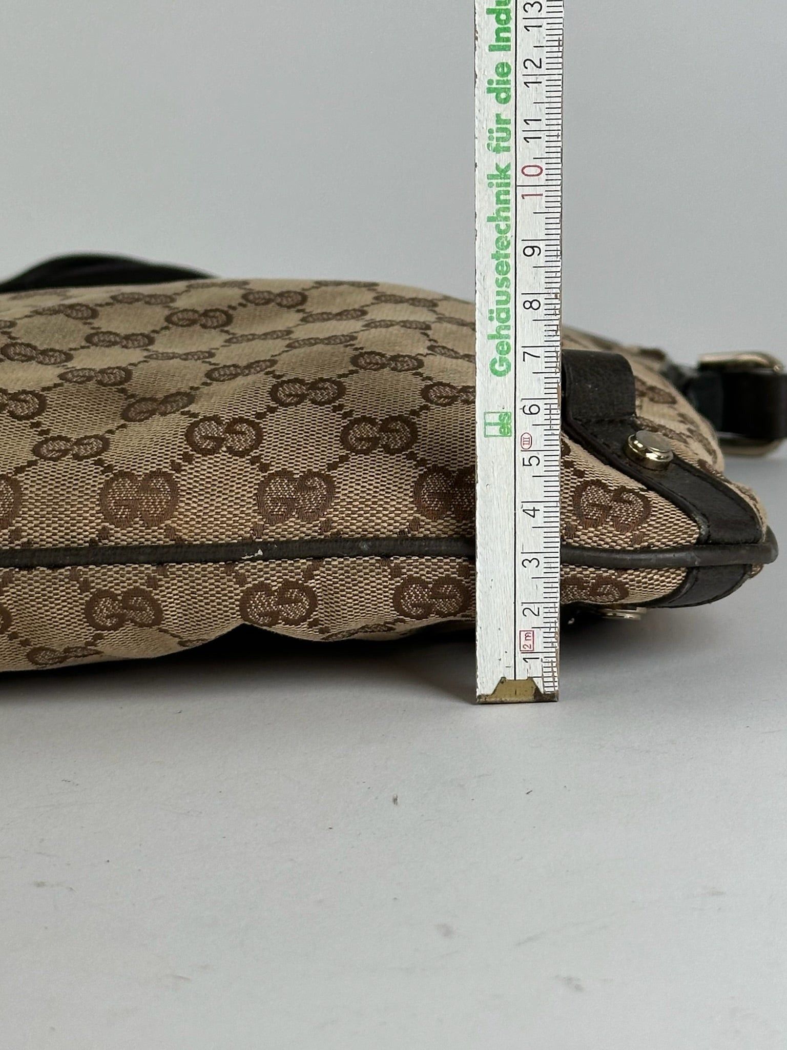 Gucci Vintage Canvas Monogram Crossbody Bag beige brown Size ONE SIZE - 9 Thumbnail