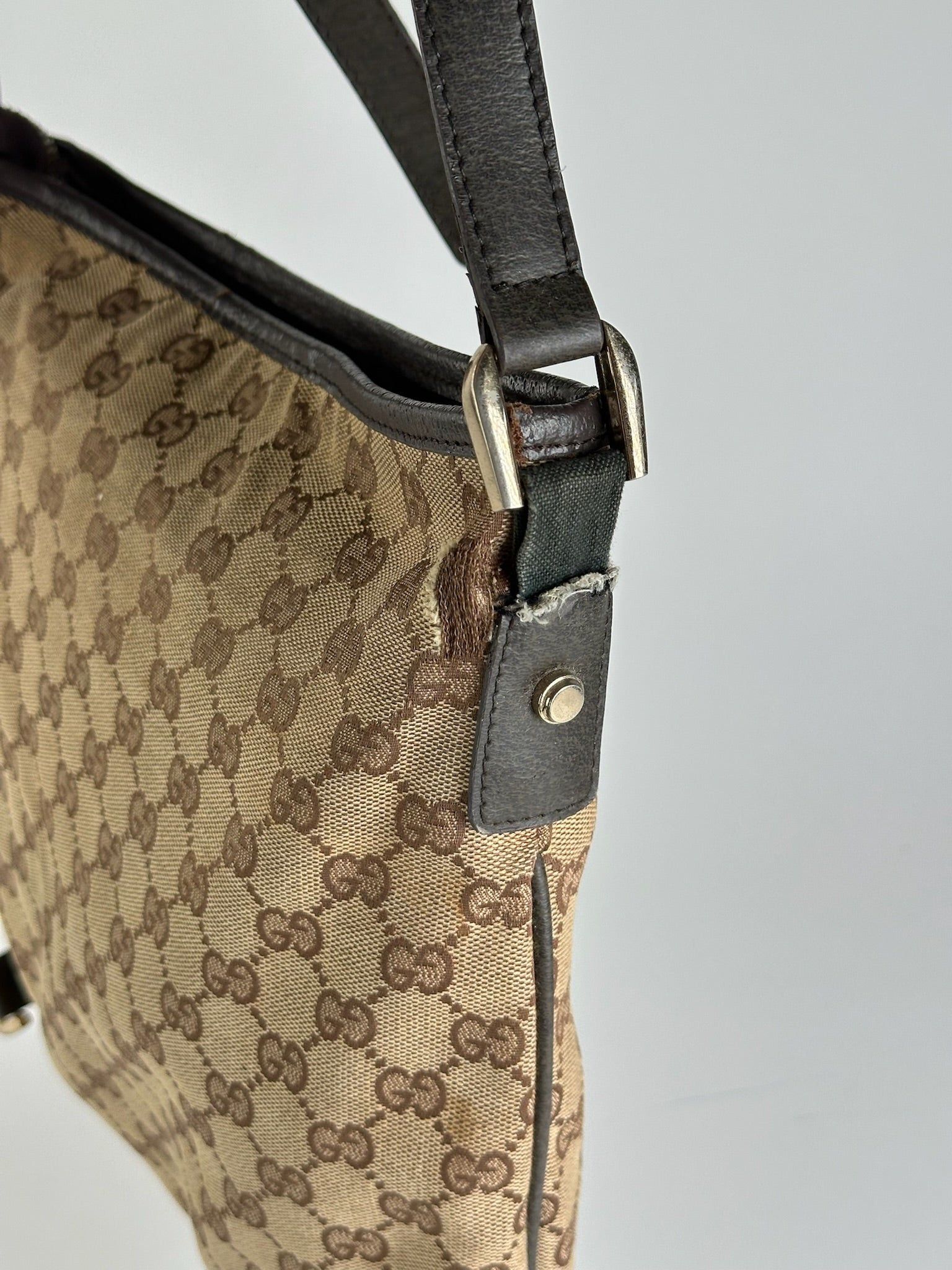 Gucci Vintage Canvas Monogram Crossbody Bag beige brown Size ONE SIZE - 6 Thumbnail