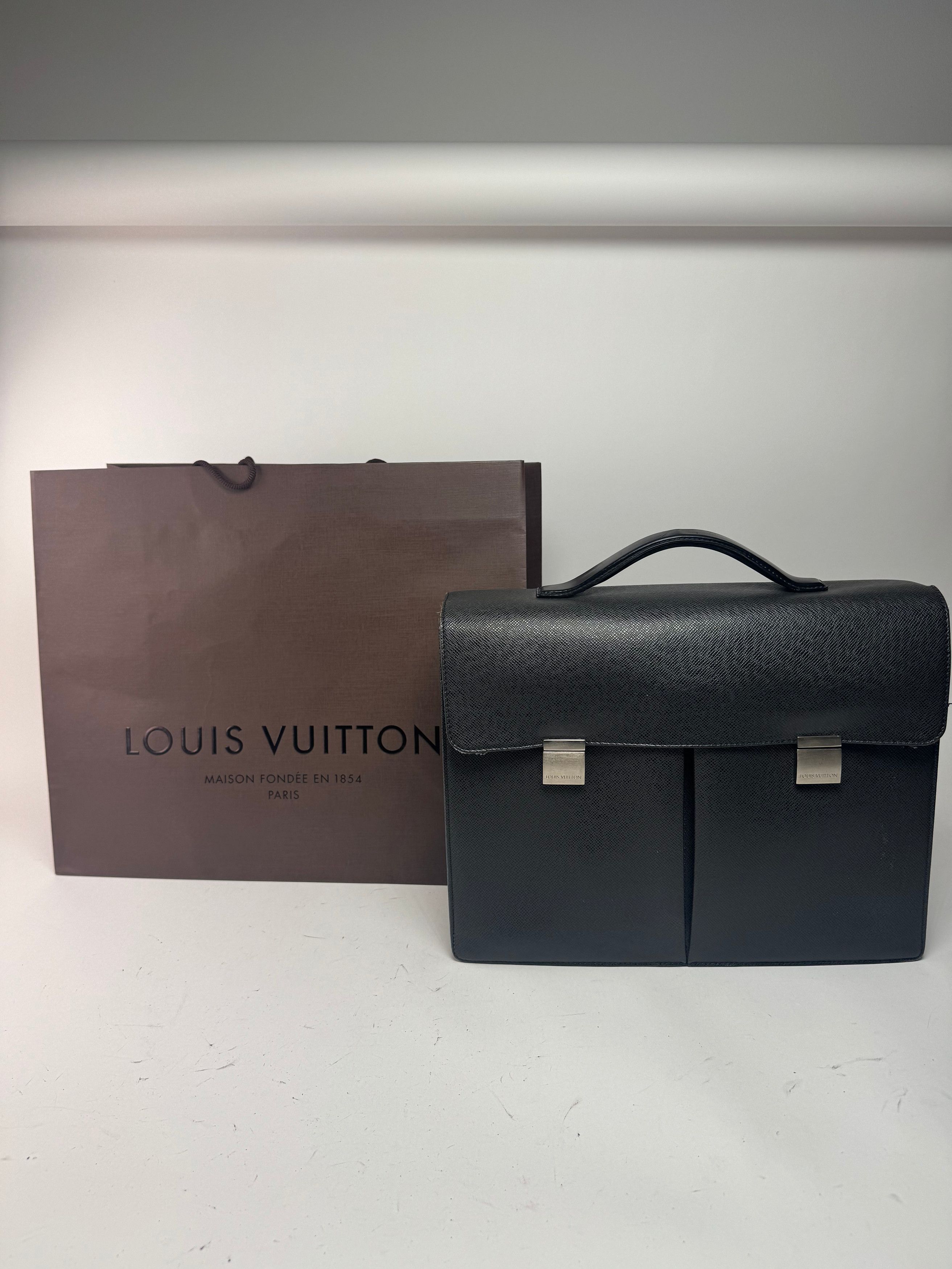 Louis Vuitton Vintage Leather Briefcase Black Size ONE SIZE - 2 Thumbnail