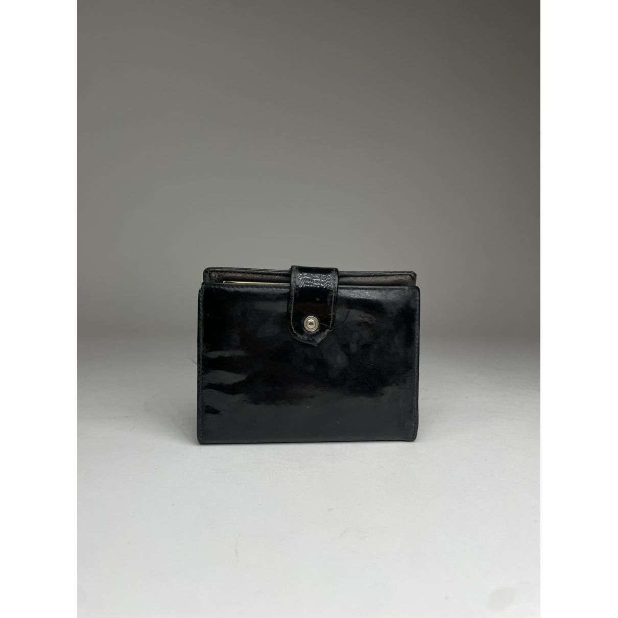 Chanel Timeless/Classique Black Patent Leather Wallet Size ONE SIZE - 2 Thumbnail