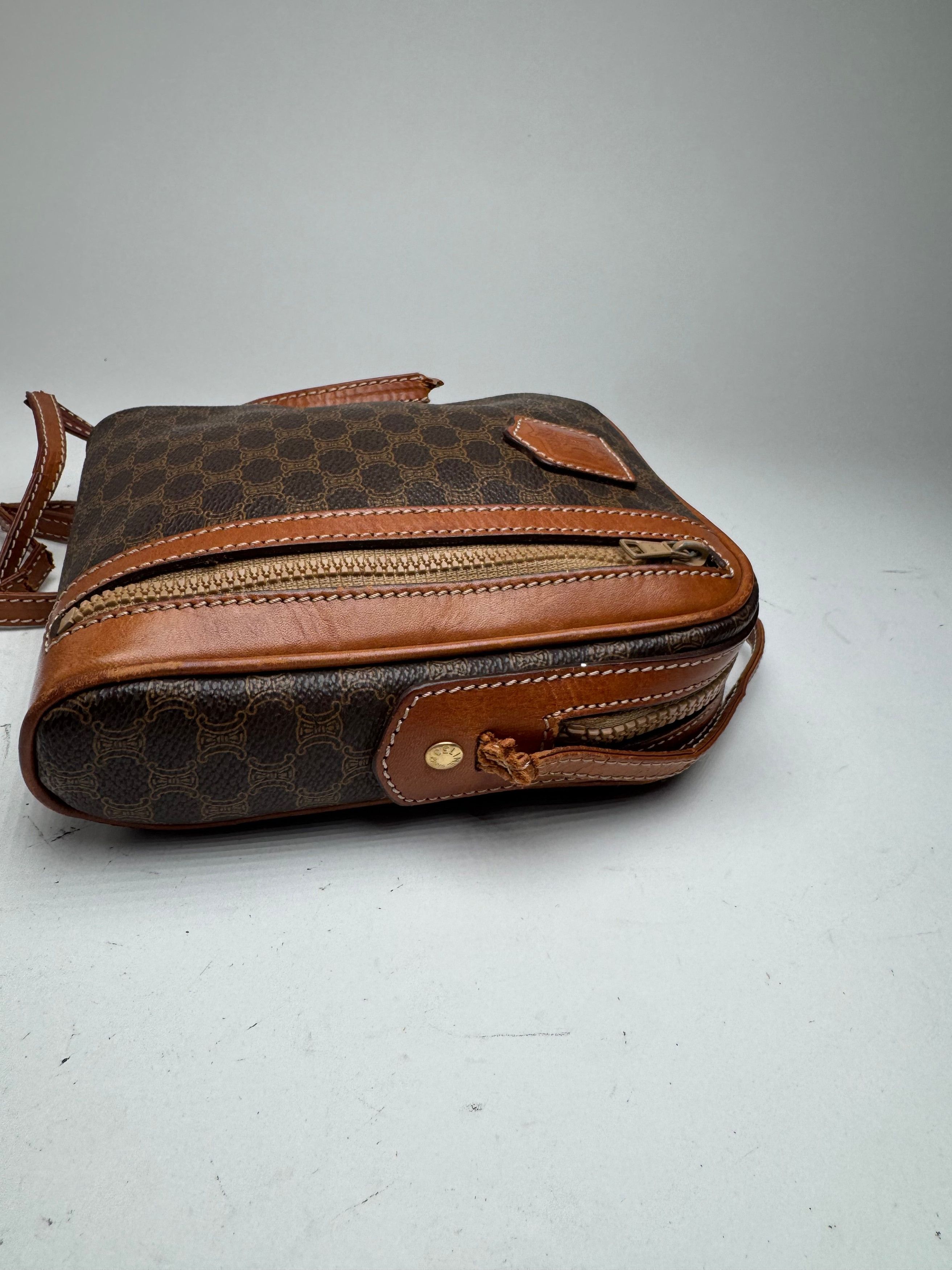 Celine Vintage Triomphe Monogramm Bag Brown Size ONE SIZE - 11 Thumbnail