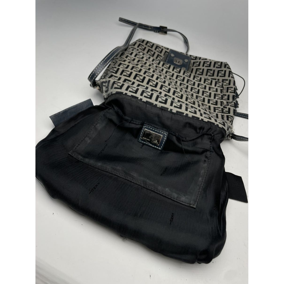 Fendi Baguette Black Cotton Handbag Size ONE SIZE - 2 Thumbnail