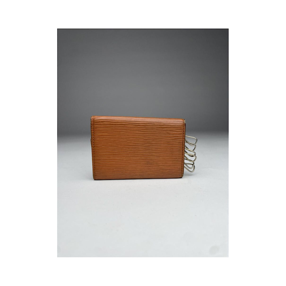 Louis Vuitton Lockme Brown Leather Purse Size ONE SIZE - 2 Thumbnail