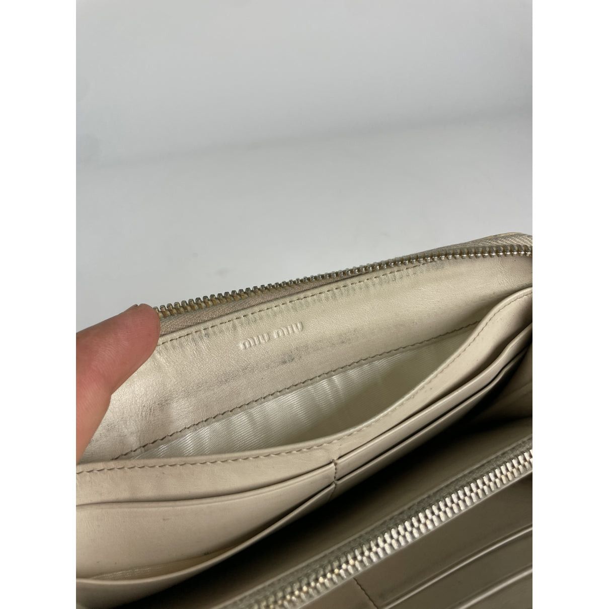 Miu Miu White Leather Wallet Size ONE SIZE - 4 Thumbnail