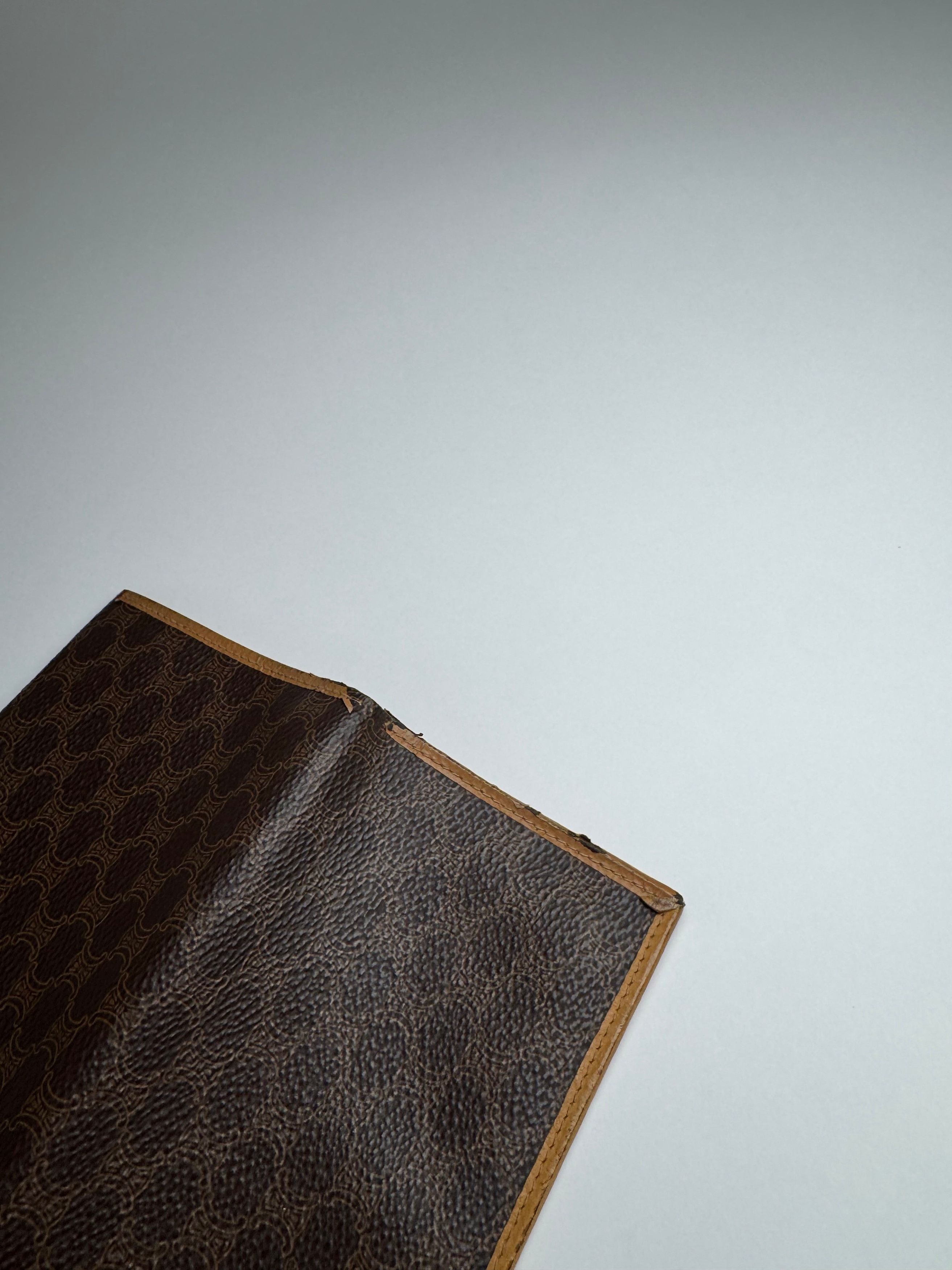 Celine Vintage Paris Leather Monogram ID Holder Size ONE SIZE - 8 Thumbnail