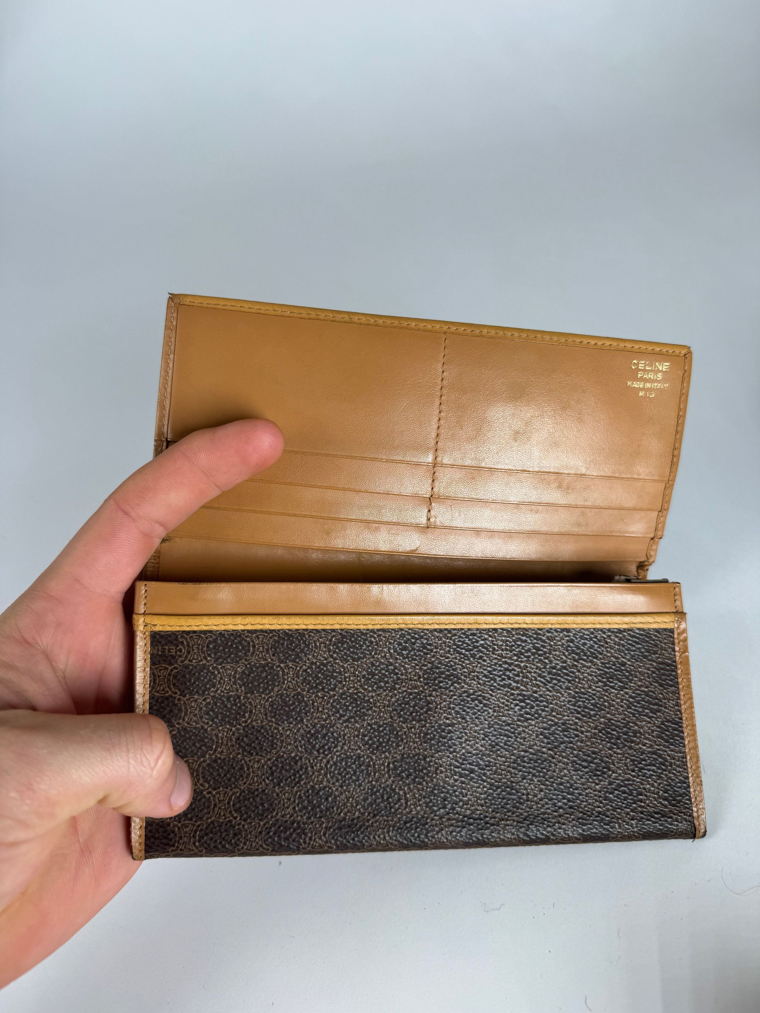Celine Vintage Paris Leather Monogram ID Holder Size ONE SIZE - 3 Thumbnail