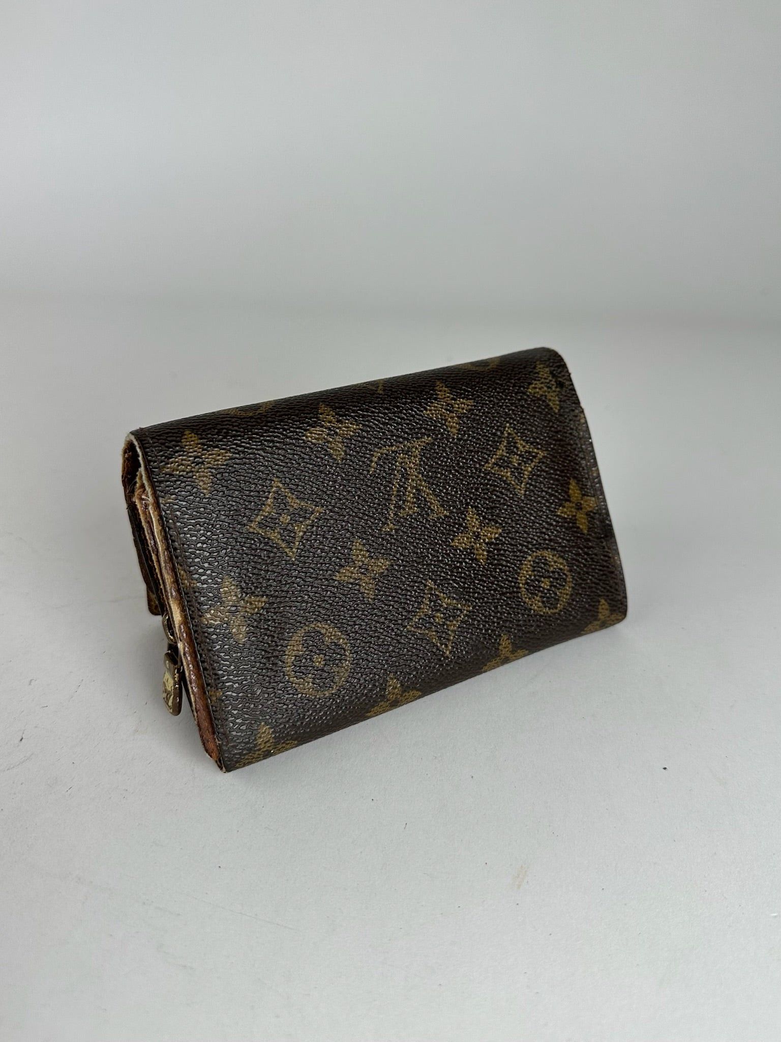 Louis Vuitton Vintage Leather Monogram Wallet Brown Size ONE SIZE - 2 Thumbnail