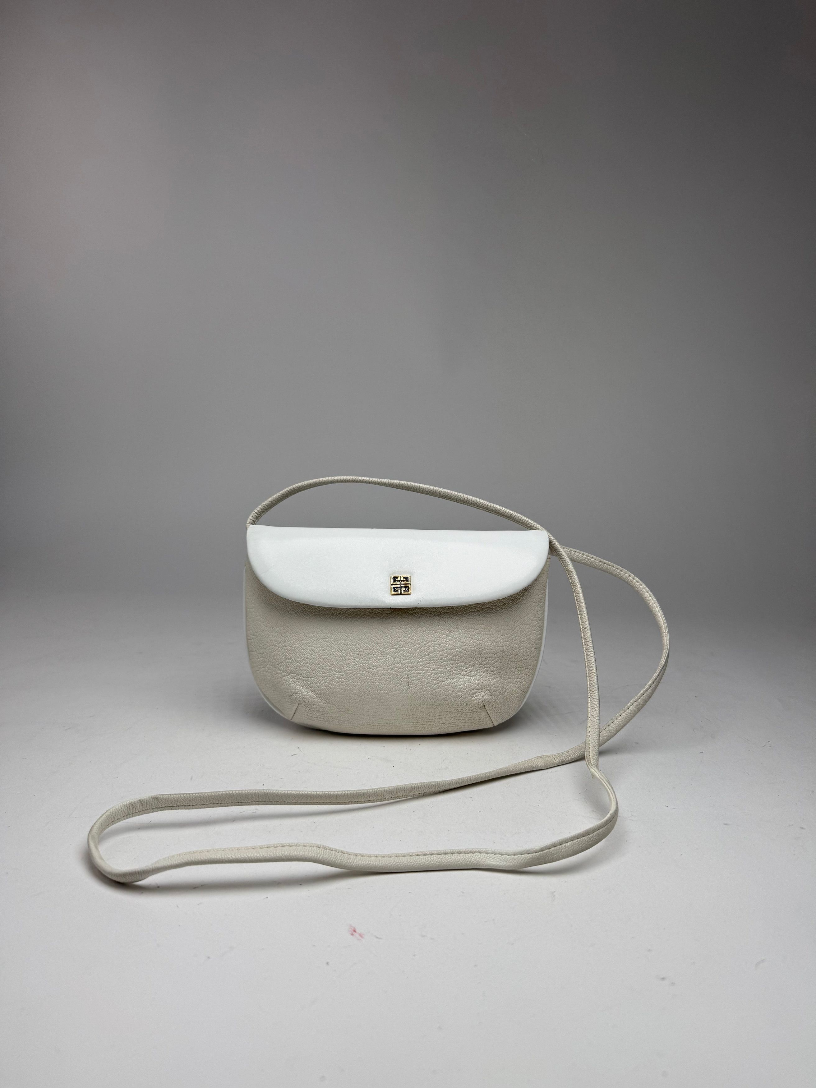 Givenchy Vintage 4G Leather Bag White Size ONE SIZE - 6 Thumbnail