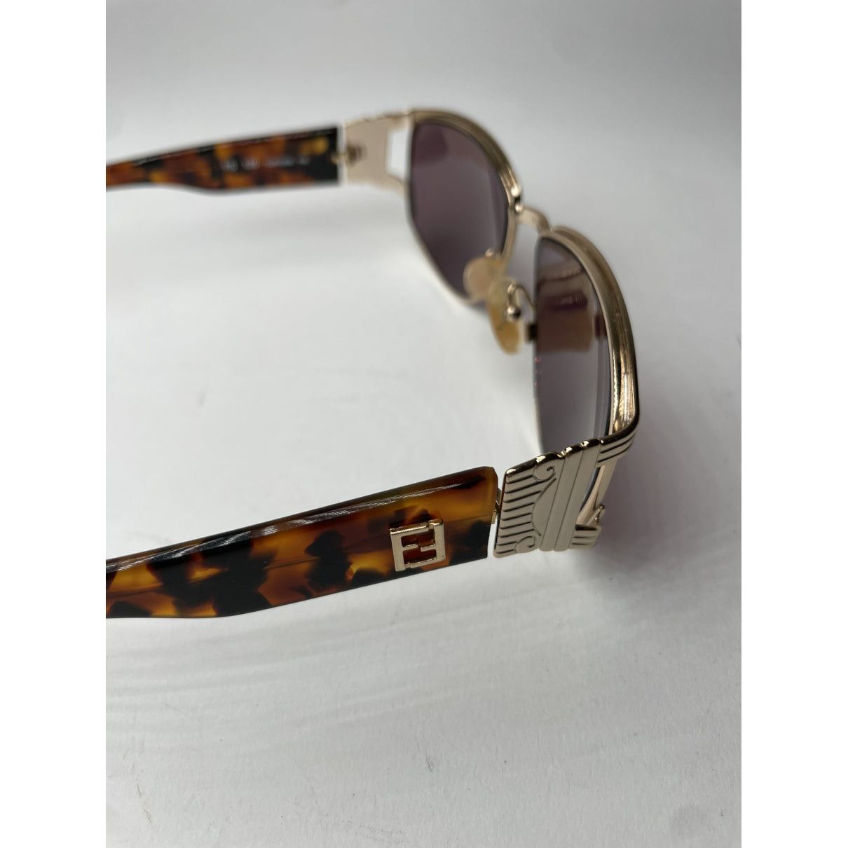 Fendi Gold Metal Sunglasses Size ONE SIZE - 4 Thumbnail