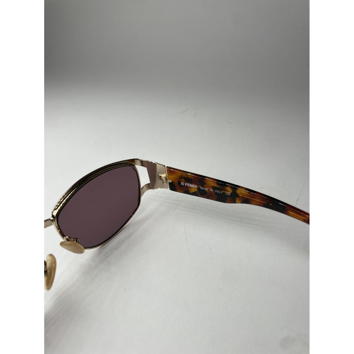 Fendi Gold Metal Sunglasses Size ONE SIZE - 5 Thumbnail
