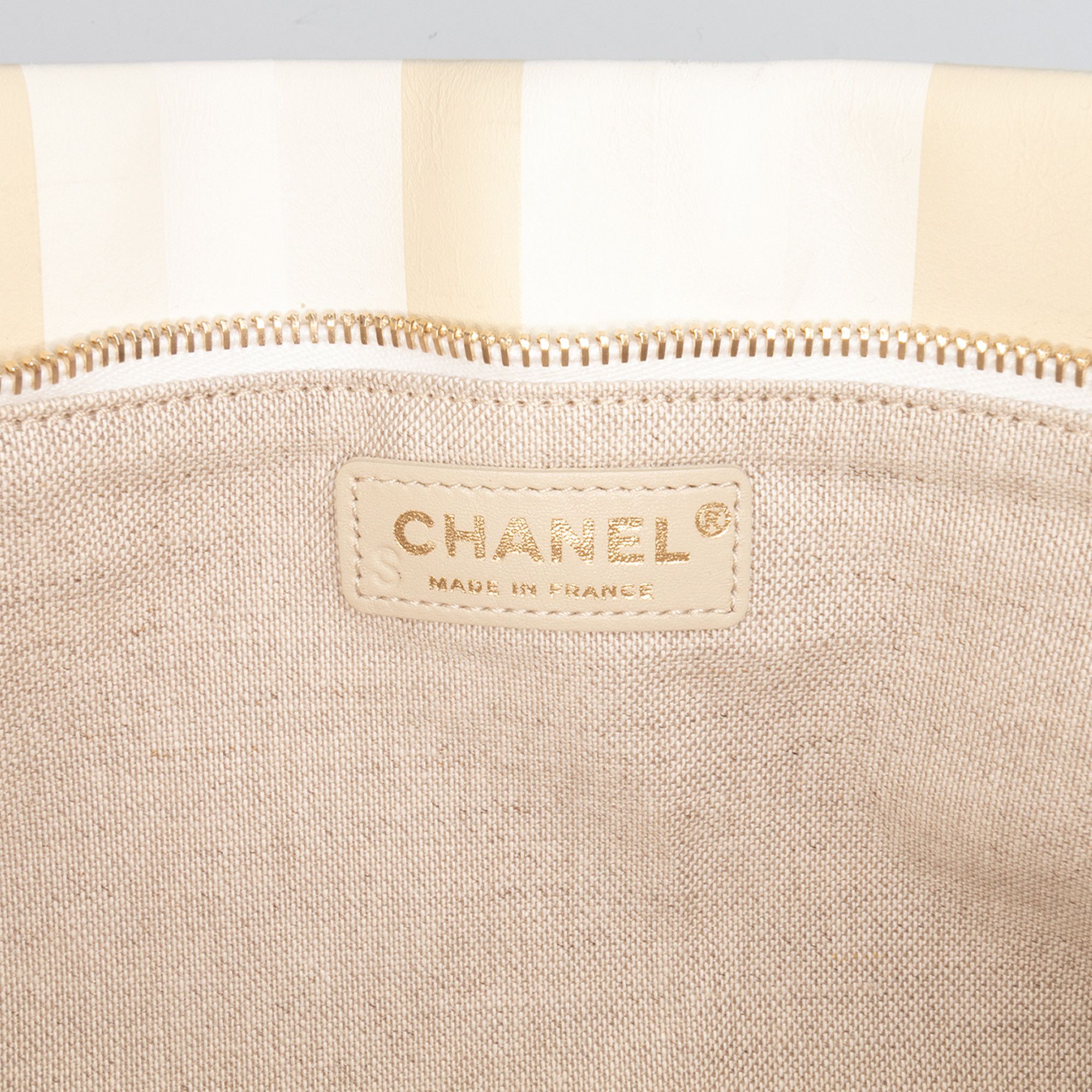 Chanel Chanel XL Printed Canvas and Striped Lambskin Foldover Clutch Size ONE SIZE - 5 Thumbnail