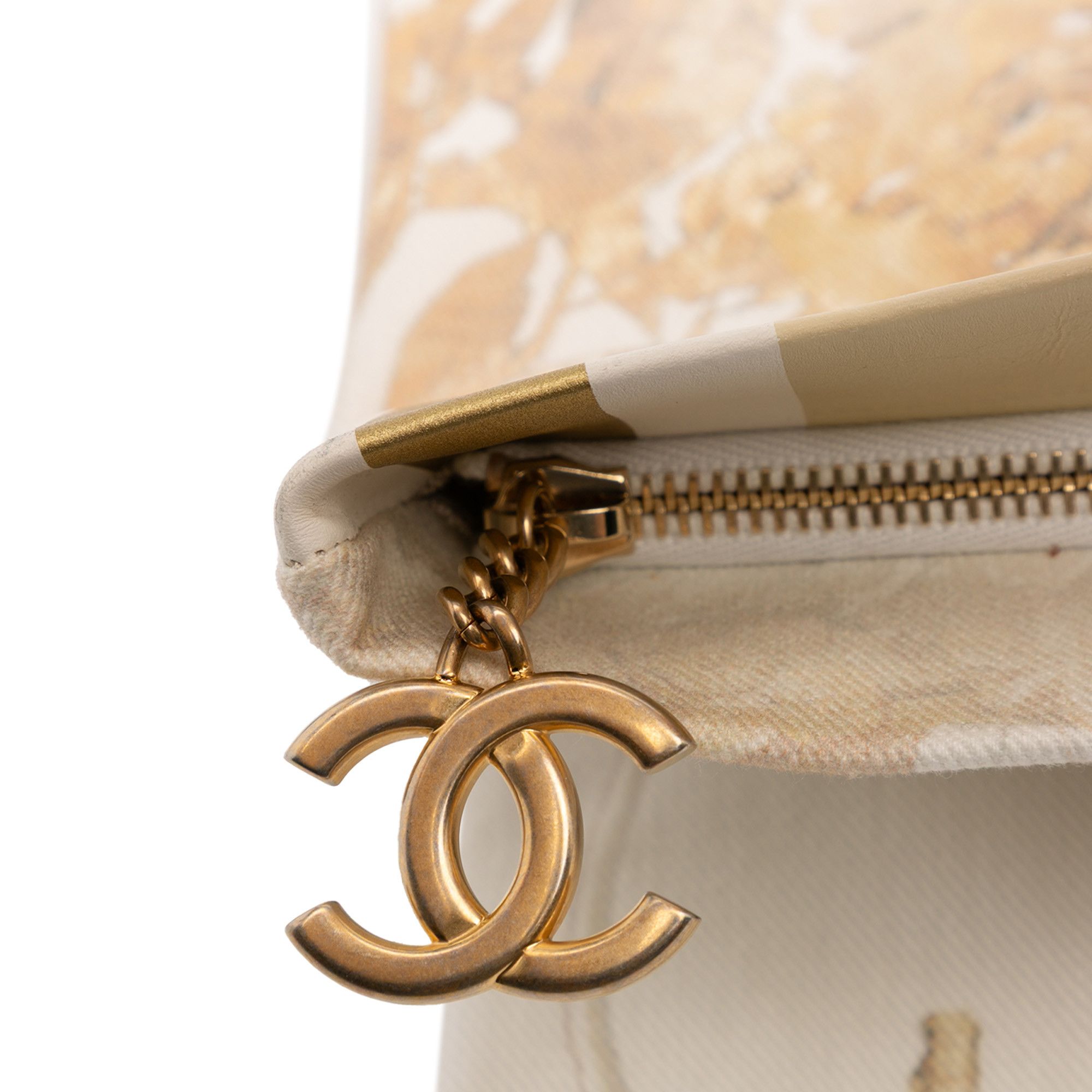 Chanel Chanel XL Printed Canvas and Striped Lambskin Foldover Clutch Size ONE SIZE - 8 Thumbnail