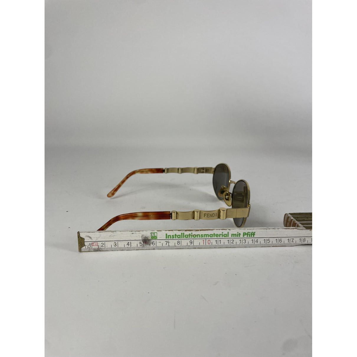 Fendi Gold Metal Sunglasses Size ONE SIZE - 5 Thumbnail
