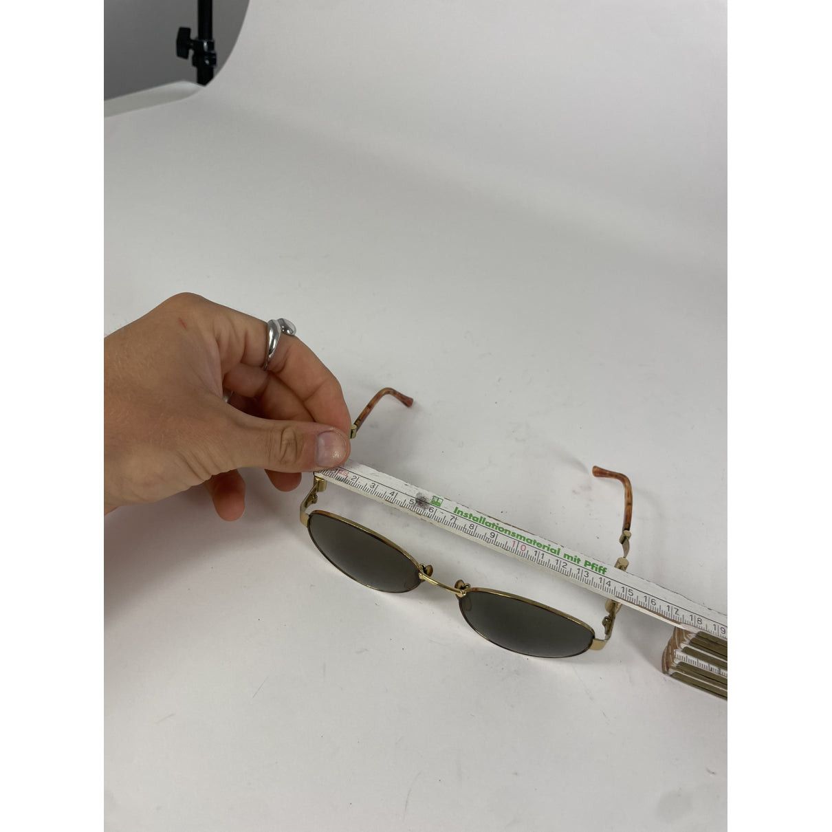 Fendi Gold Metal Sunglasses Size ONE SIZE - 4 Thumbnail