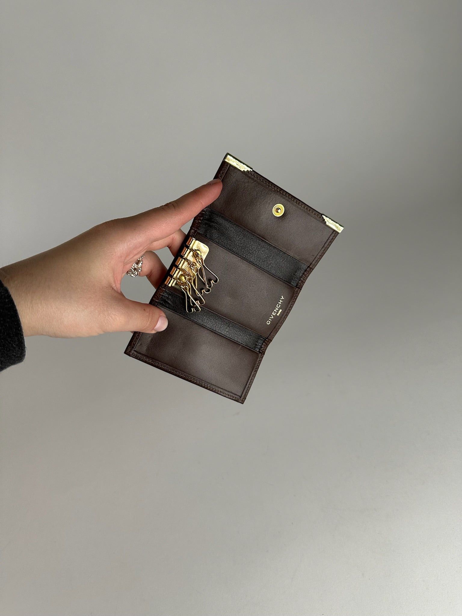 Givenchy Vintage Leather Key Holder Brown Size ONE SIZE - 8 Thumbnail