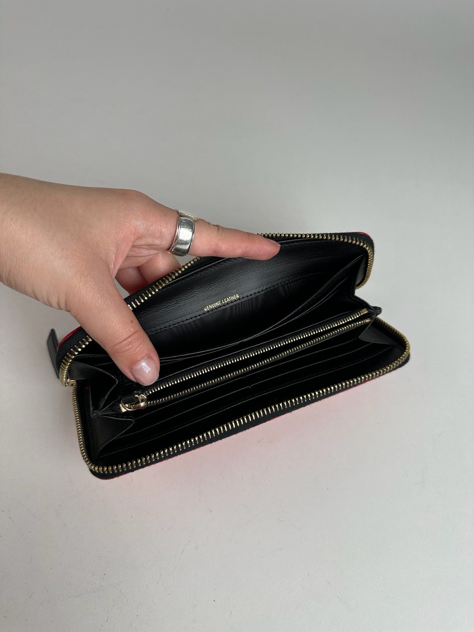 Other Vintage Miu Miu Leather Wallet red Size ONE SIZE - 4 Thumbnail