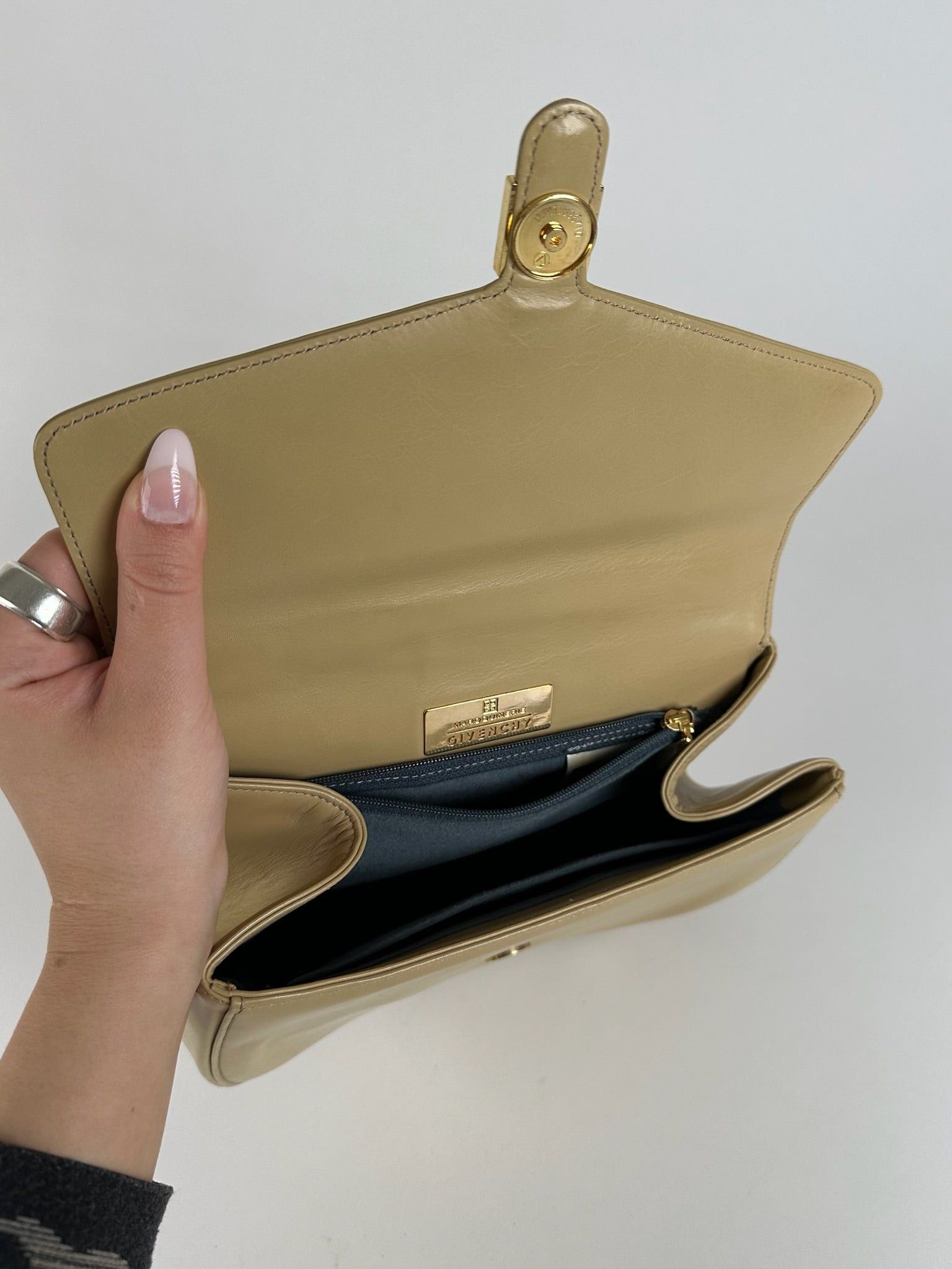 Givenchy Vintage leather Bag beige Size ONE SIZE - 7 Thumbnail