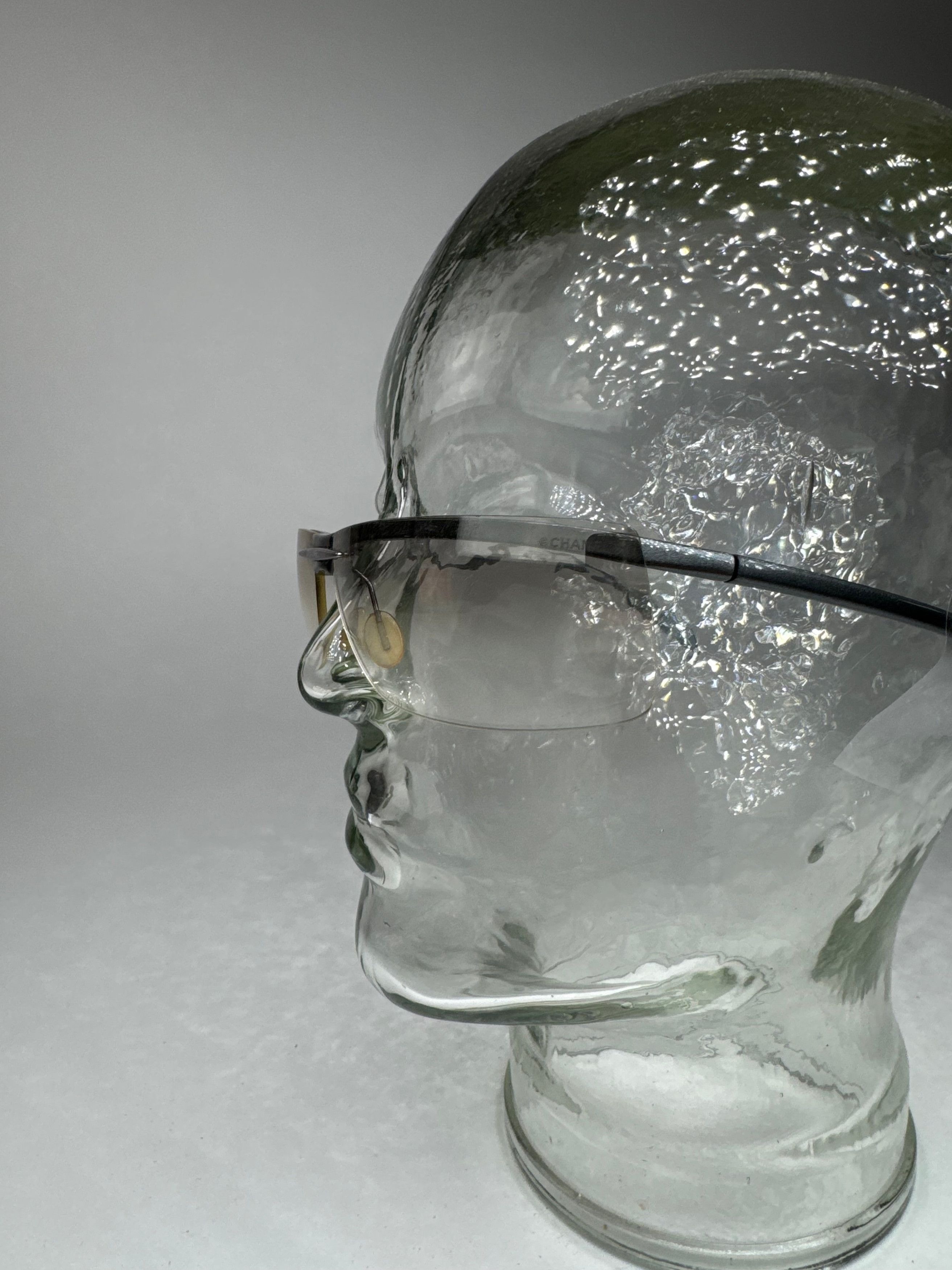 Chanel Vintage Sunglasses transparent Size ONE SIZE - 3 Thumbnail