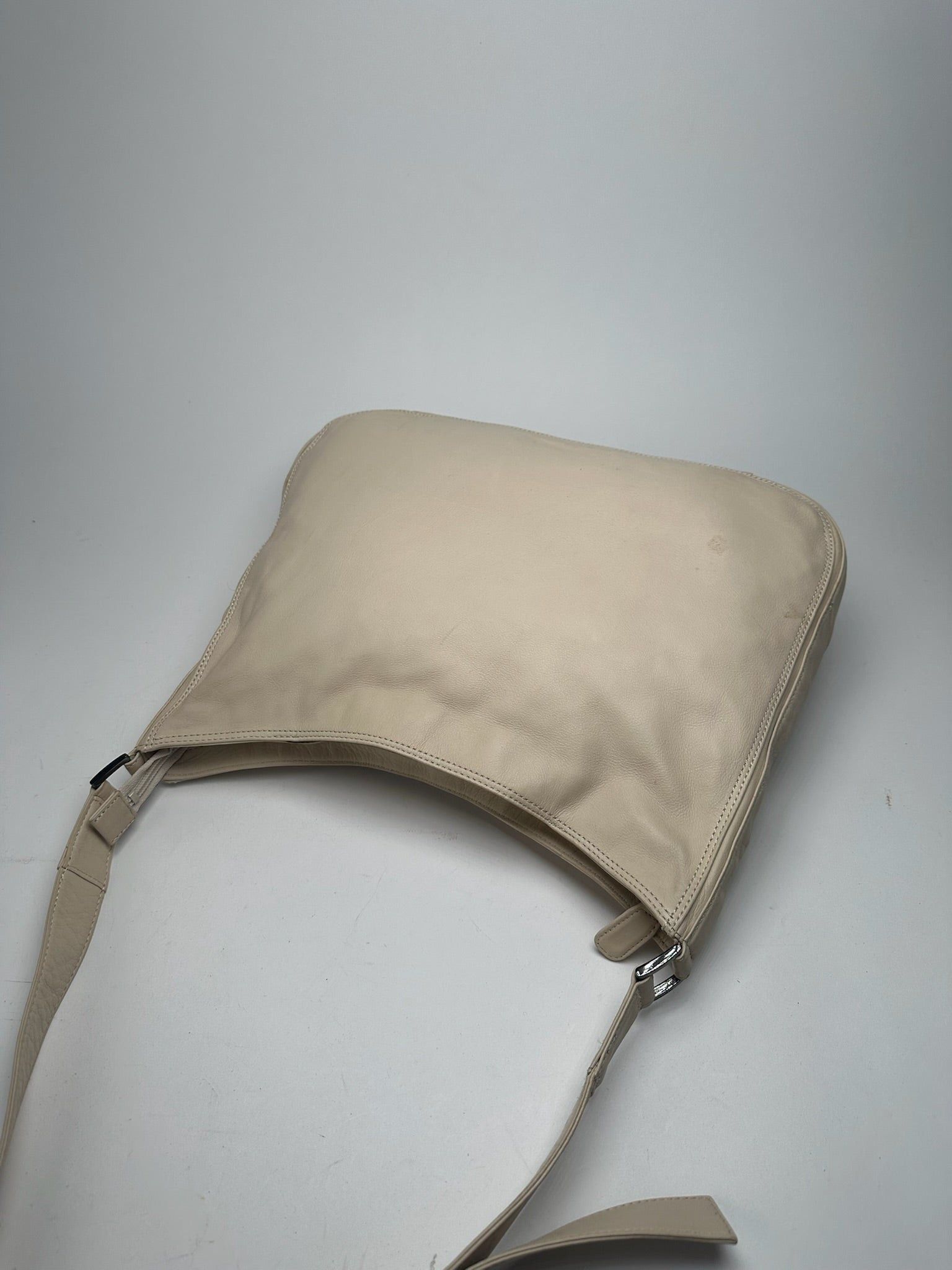 Vintage Leather Bag white