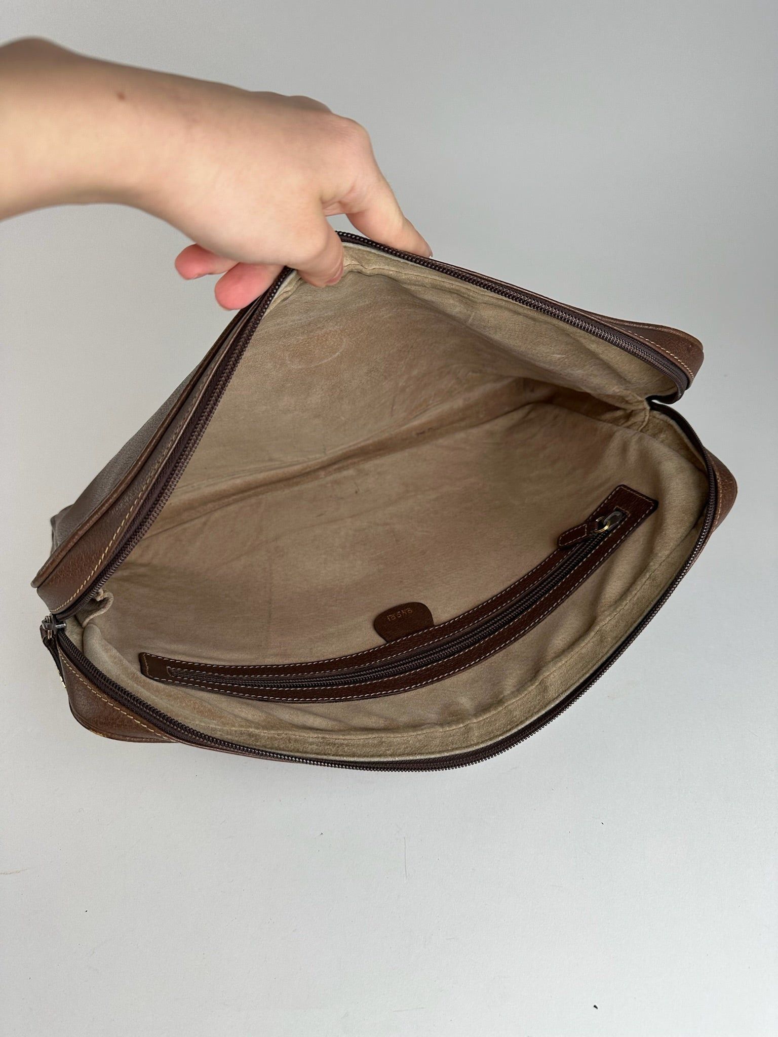 Gucci Vintage Leather Clutch Brown Size ONE SIZE - 14 Thumbnail