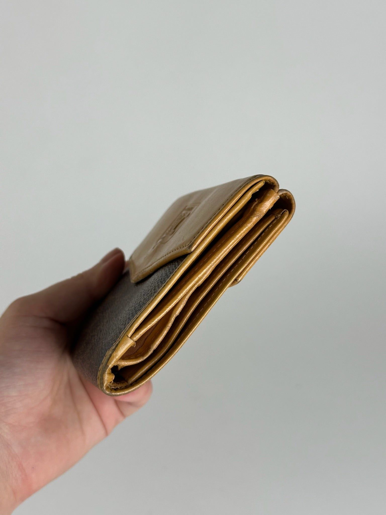 Celine Vintage Leather Monogram Wallet Brown Size ONE SIZE - 8 Thumbnail