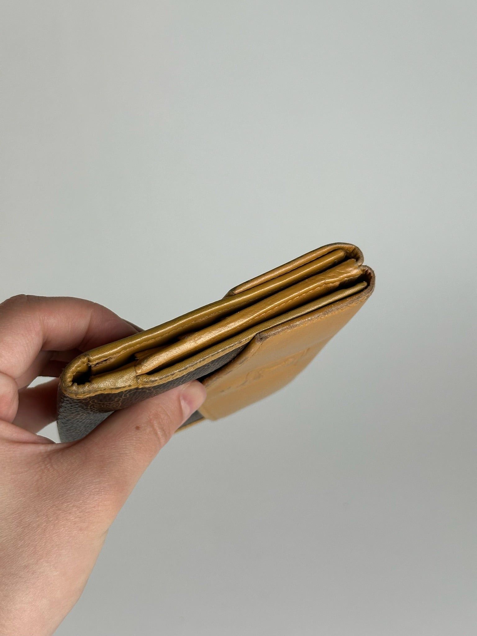 Celine Vintage Leather Monogram Wallet Brown Size ONE SIZE - 4 Thumbnail