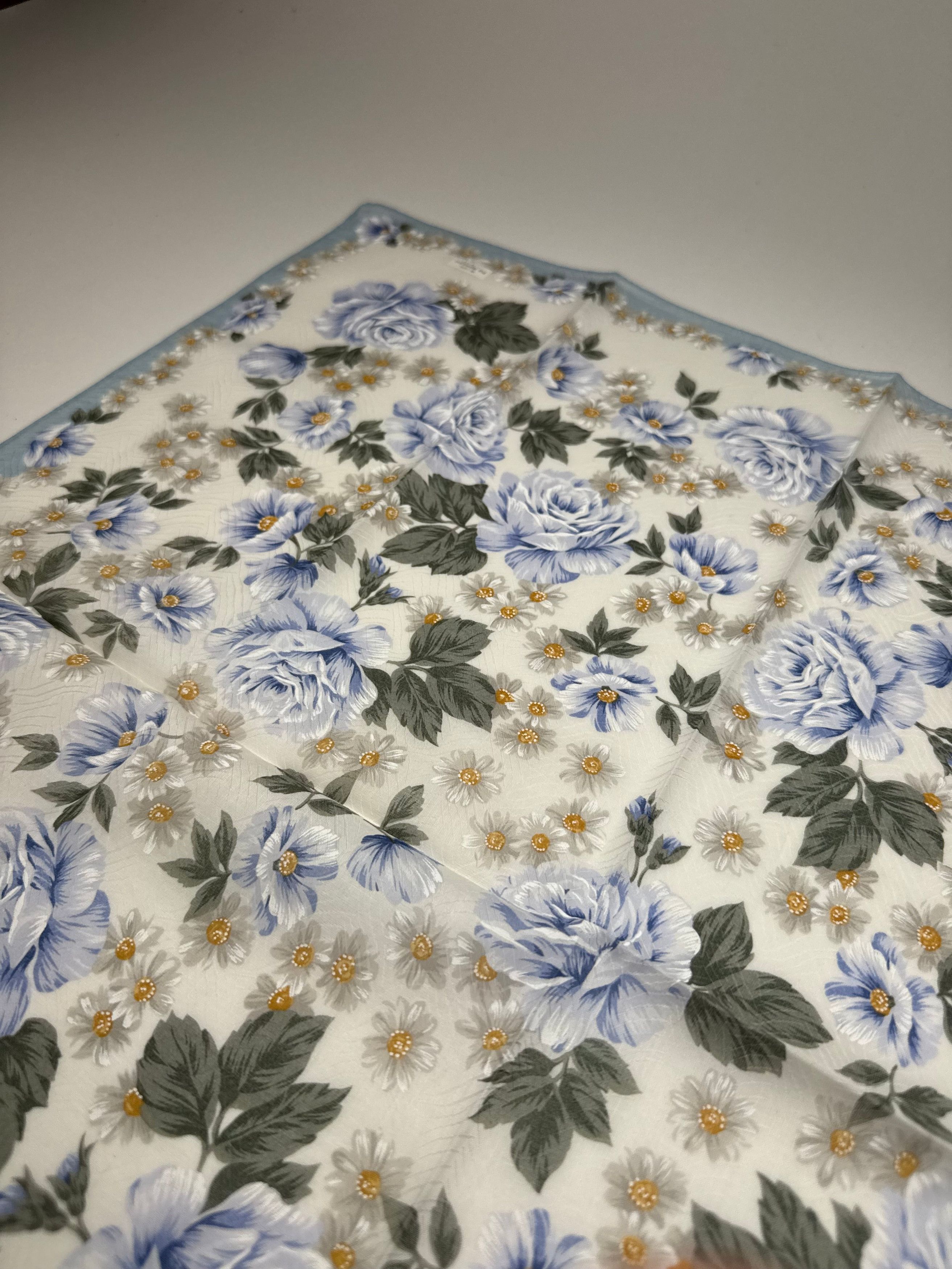 Dior Vintage Scarf Blue White Size ONE SIZE - 5 Thumbnail