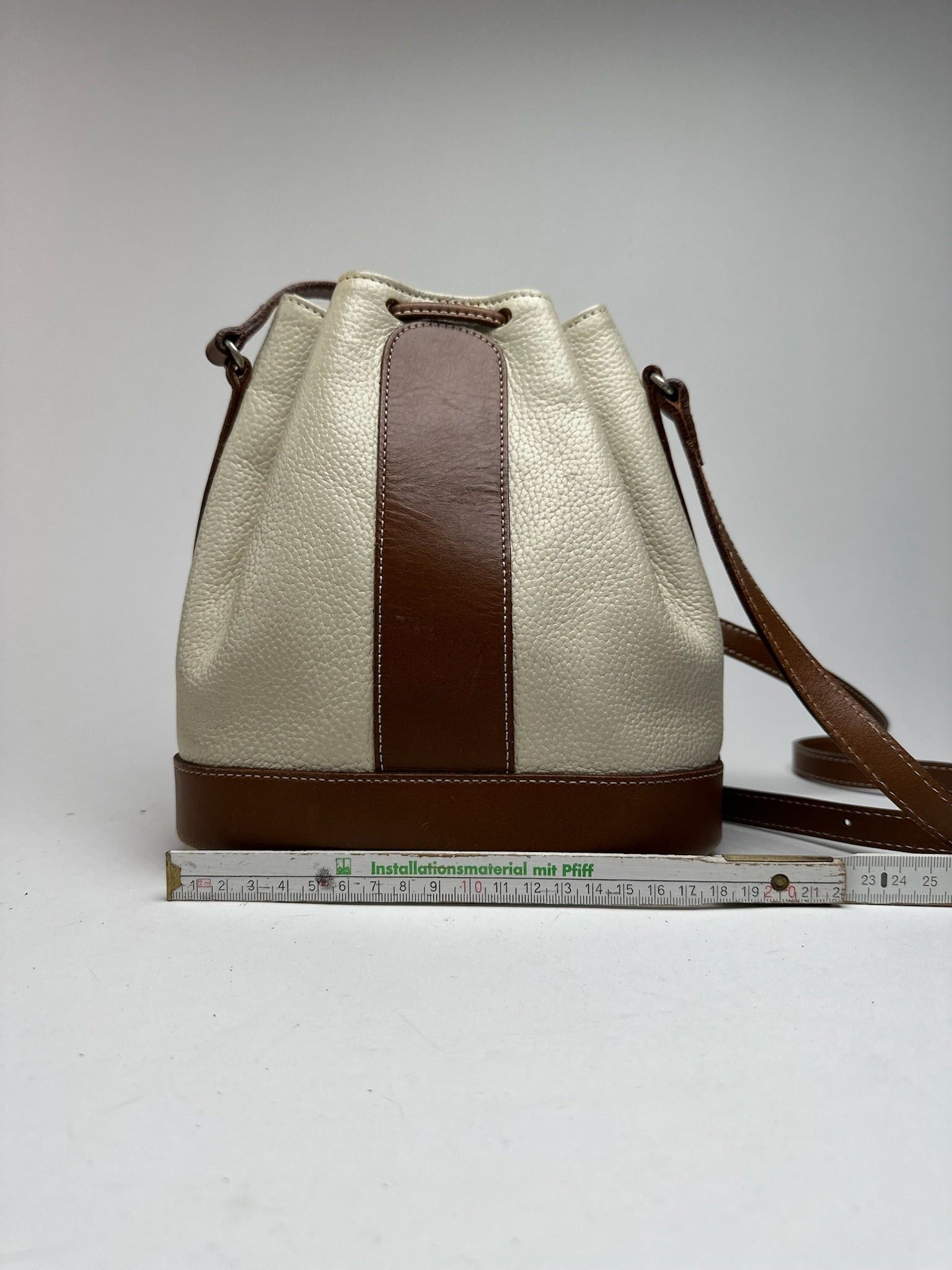 Courreges Vintage leather Bucket bag white brown Size ONE SIZE - 9 Thumbnail