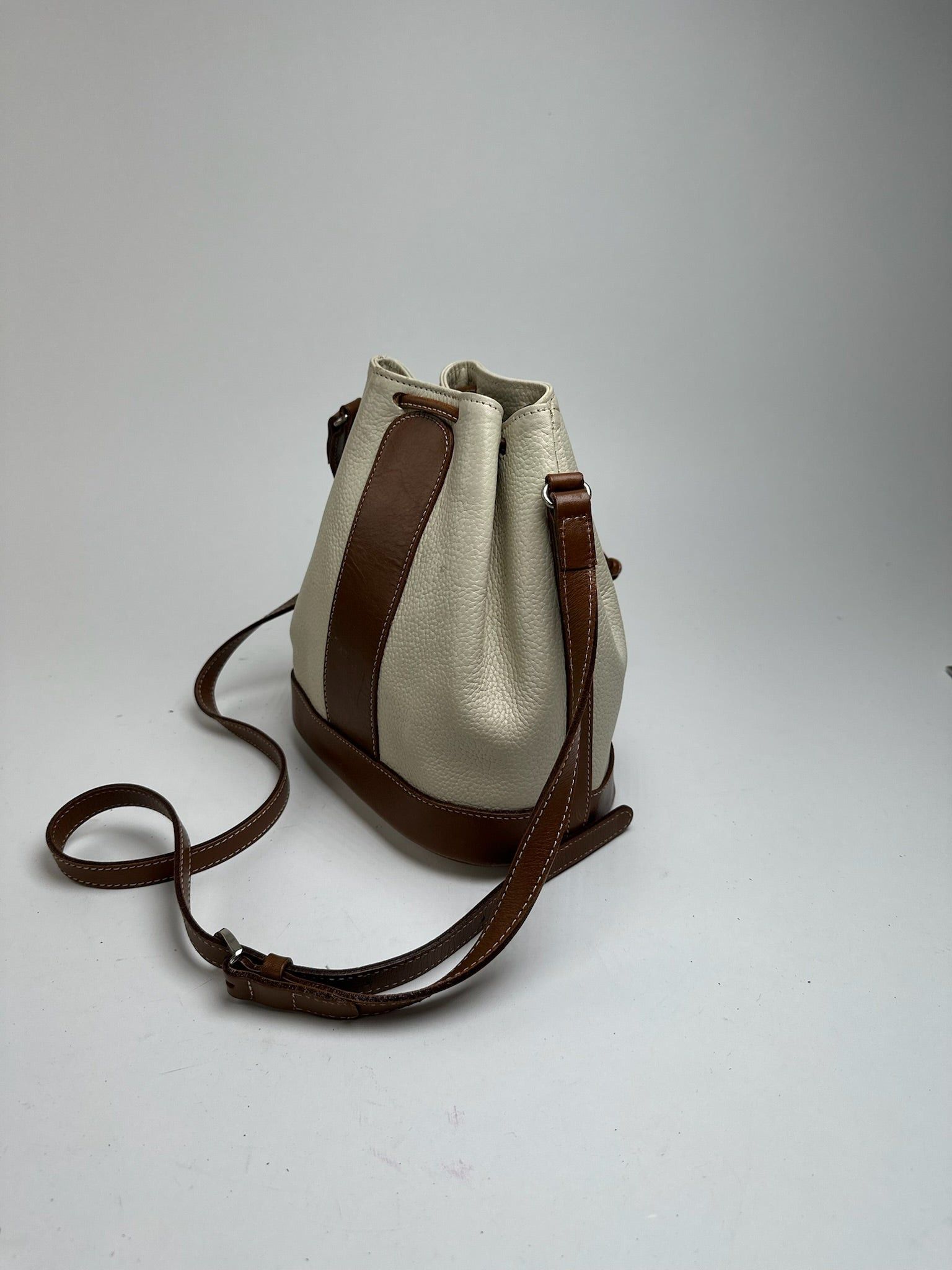 Courreges Vintage leather Bucket bag white brown Size ONE SIZE - 10 Thumbnail