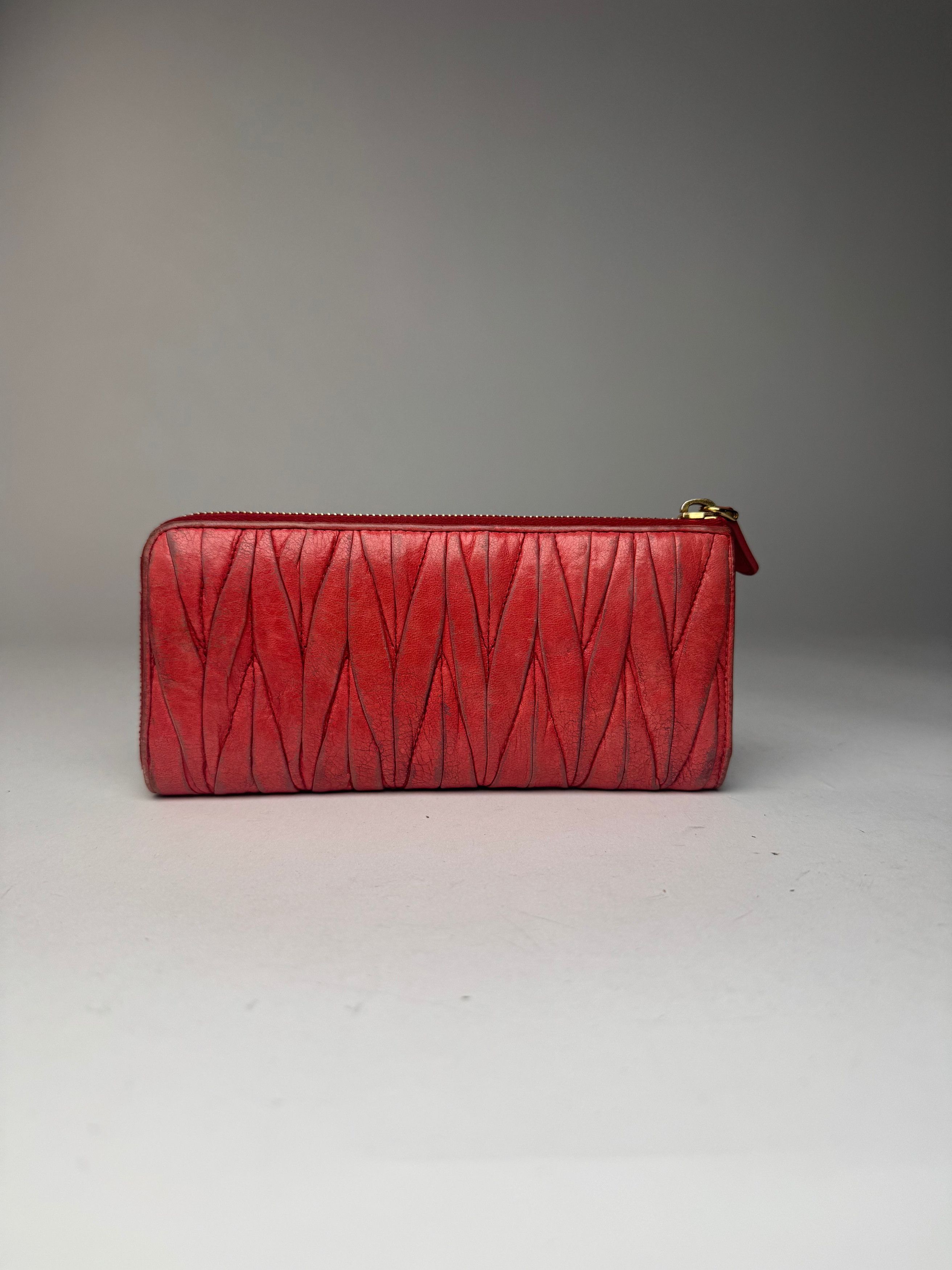 Miu Miu Vintage Metallasse Leather wallet red Size ONE SIZE - 11 Thumbnail