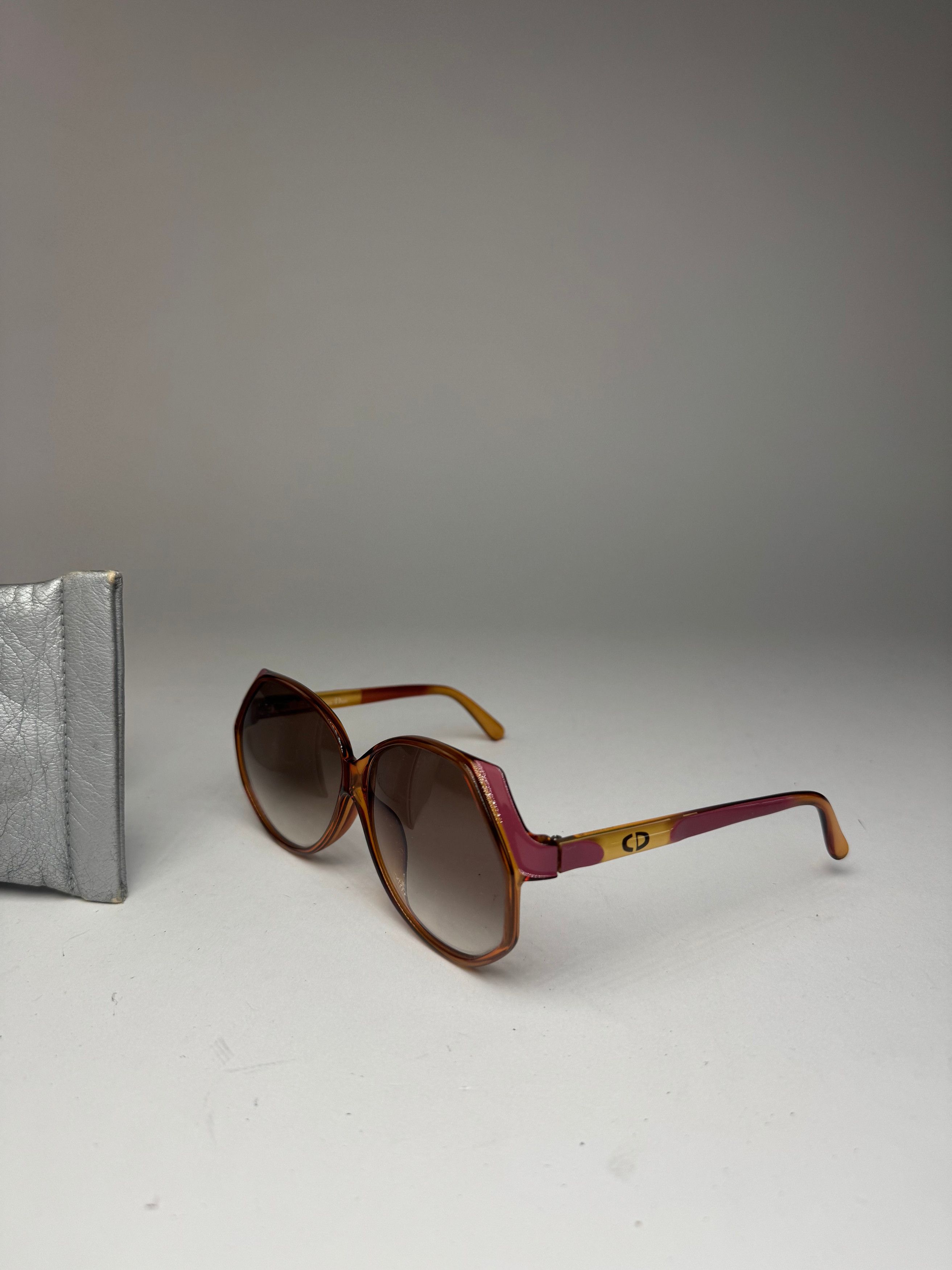 Dior Vintage Sunglasses Brown Gold Size ONE SIZE - 2 Thumbnail