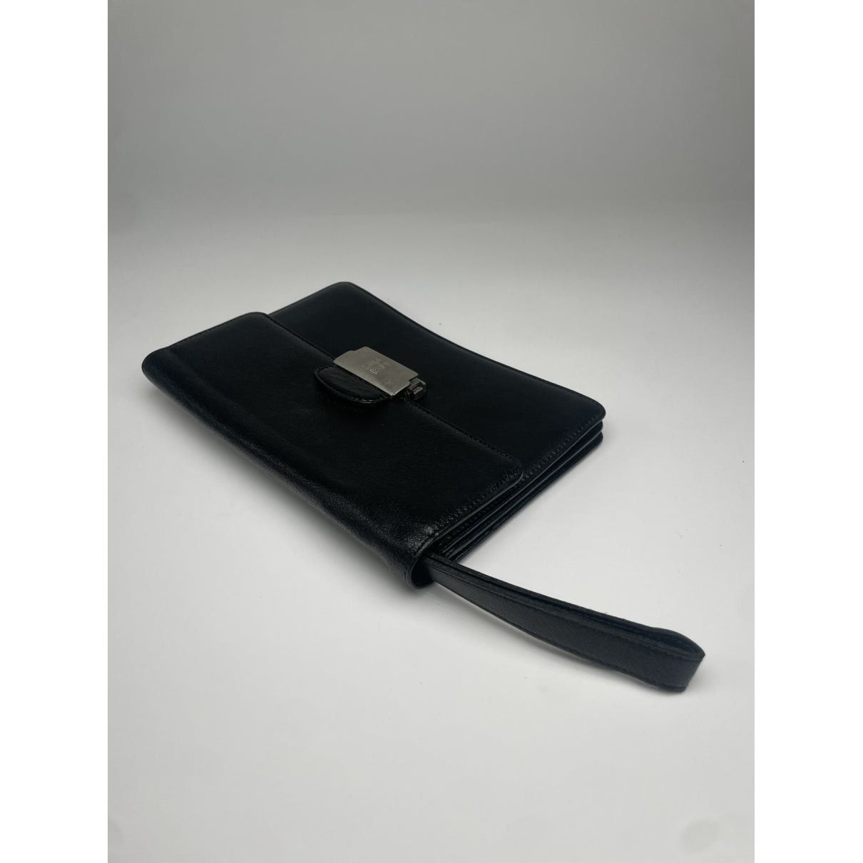 Givenchy Bow Cut Black Leather Clutch Bag Size ONE SIZE - 3 Thumbnail