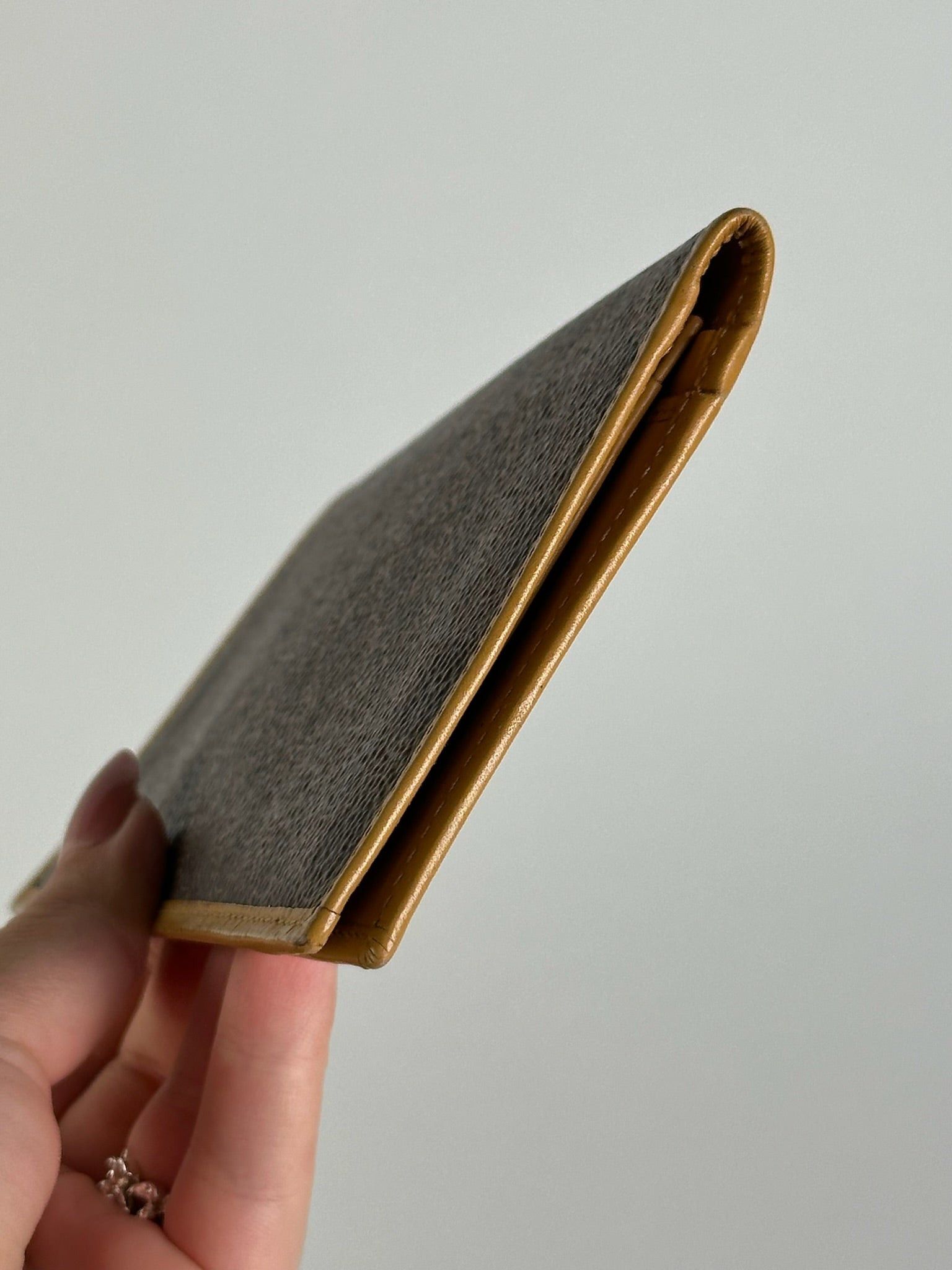 Celine Vintage Paris leather Card Holder / ID holder brown Size ONE SIZE - 13 Thumbnail