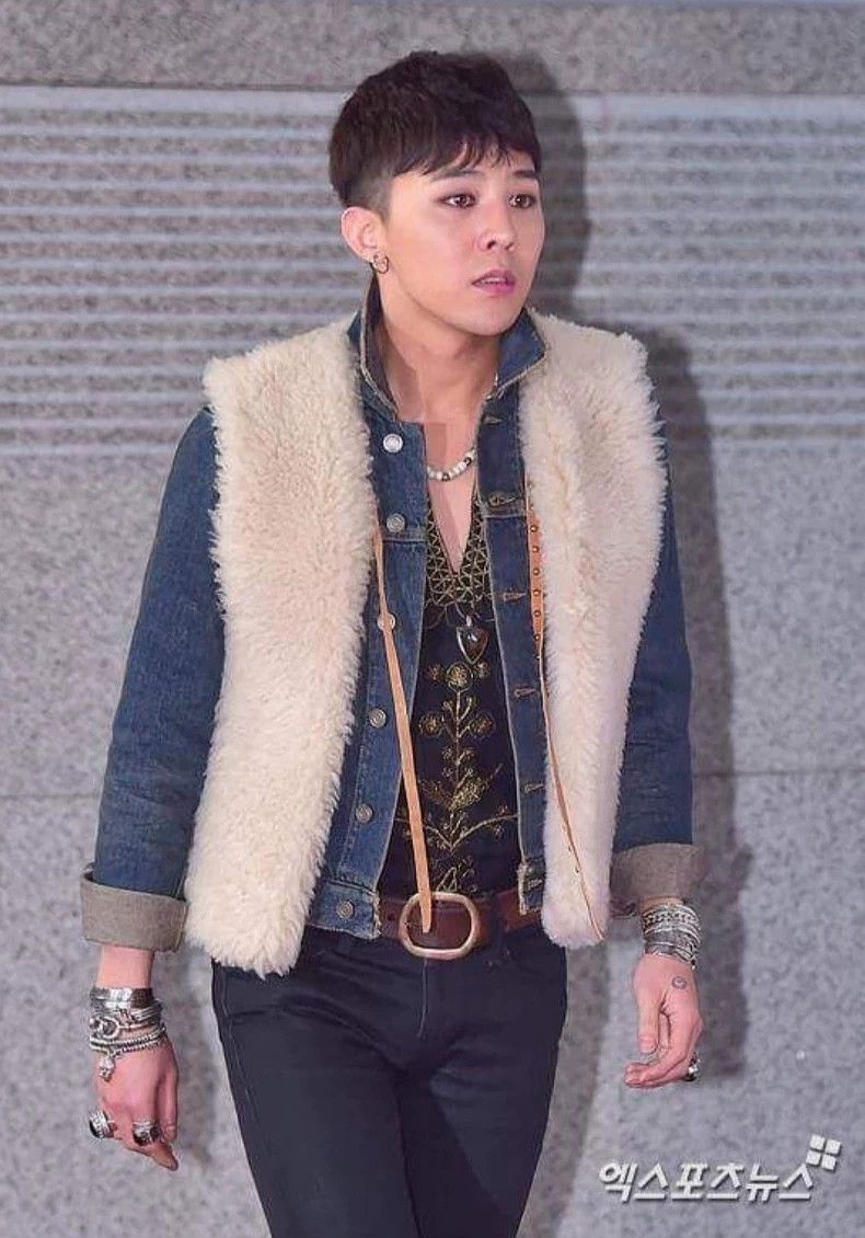 Saint Laurent Paris SAINT LAURENT Washed Blue Denim Jacket Size US XS / EU 42 / 0 - 8 Thumbnail