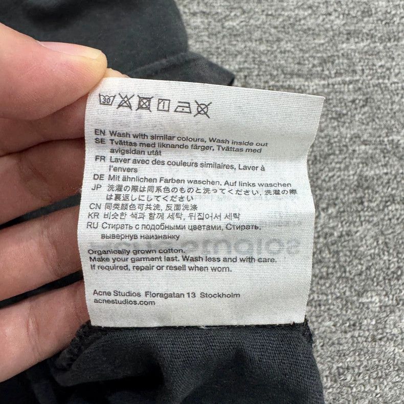 Acne Studios Acne Studios Embroidered Smile Distressed Tee Size US XS / EU 42 / 0 - 6 Thumbnail