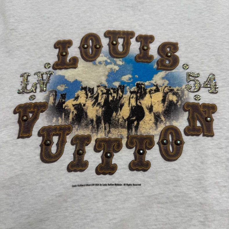 Louis Vuitton Louis Vuitton Crystal Studded Letter T-Shirt Size US XL / EU 56 / 4 - 3 Thumbnail