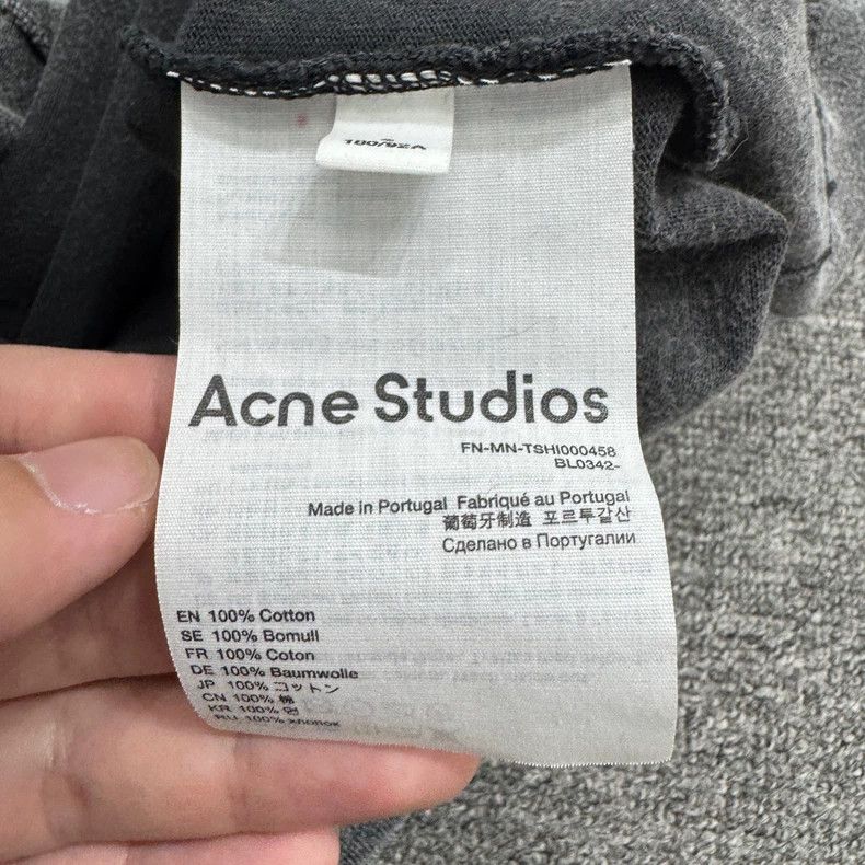 Vintage Acne Studios Distressed Short Sleeve Tee Size US S / EU 44-46 / 1 - 4 Thumbnail
