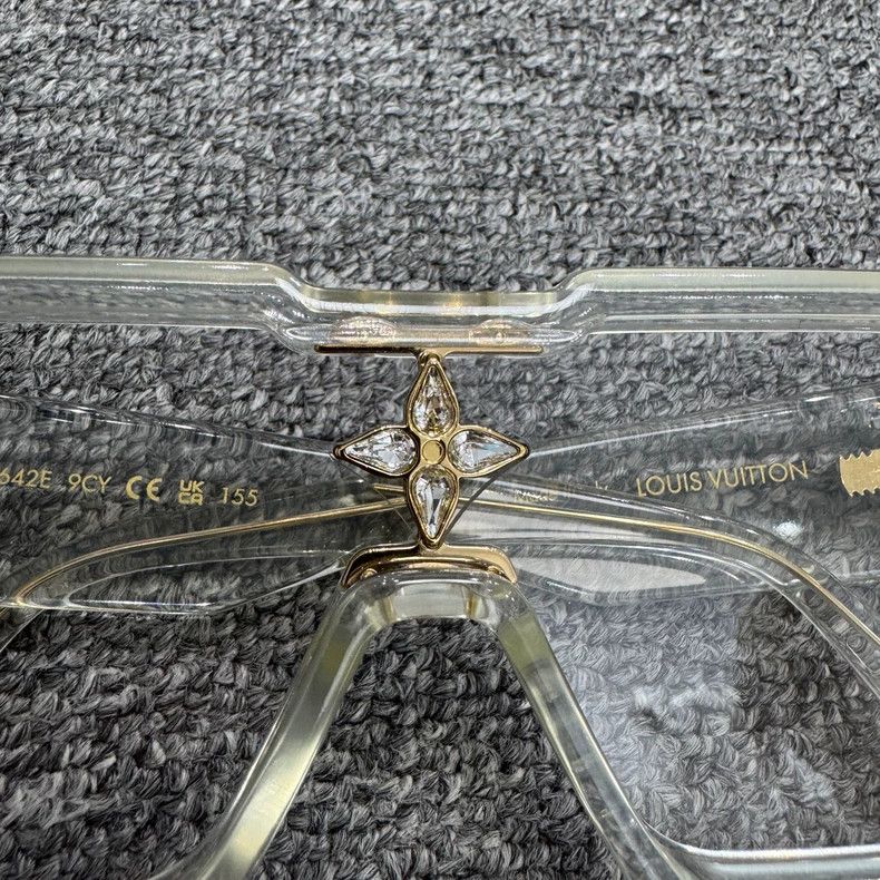 Louis Vuitton Louis Vuitton Crystal Studded Square Glasses Size ONE SIZE - 4 Thumbnail