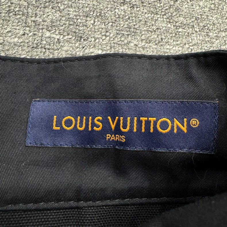Louis Vuitton Louis Vuitton LV Logo Decorated Denim Shorts Size US 34 / EU 50 - 3 Thumbnail