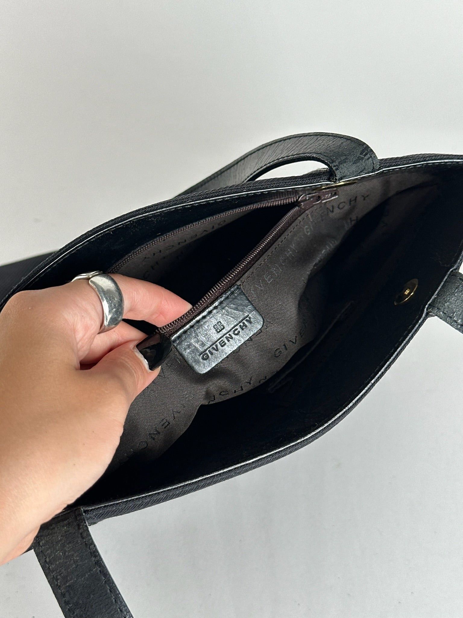 Givenchy Vintage Leather bag black Size ONE SIZE - 3 Thumbnail