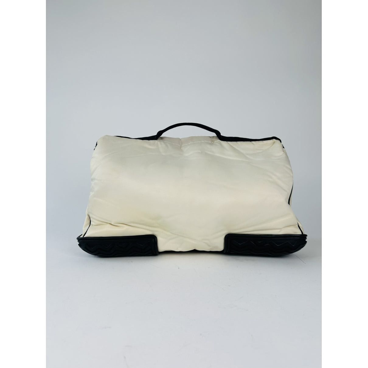 Issey Miyake White Plastic Handbag Size ONE SIZE - 4 Thumbnail